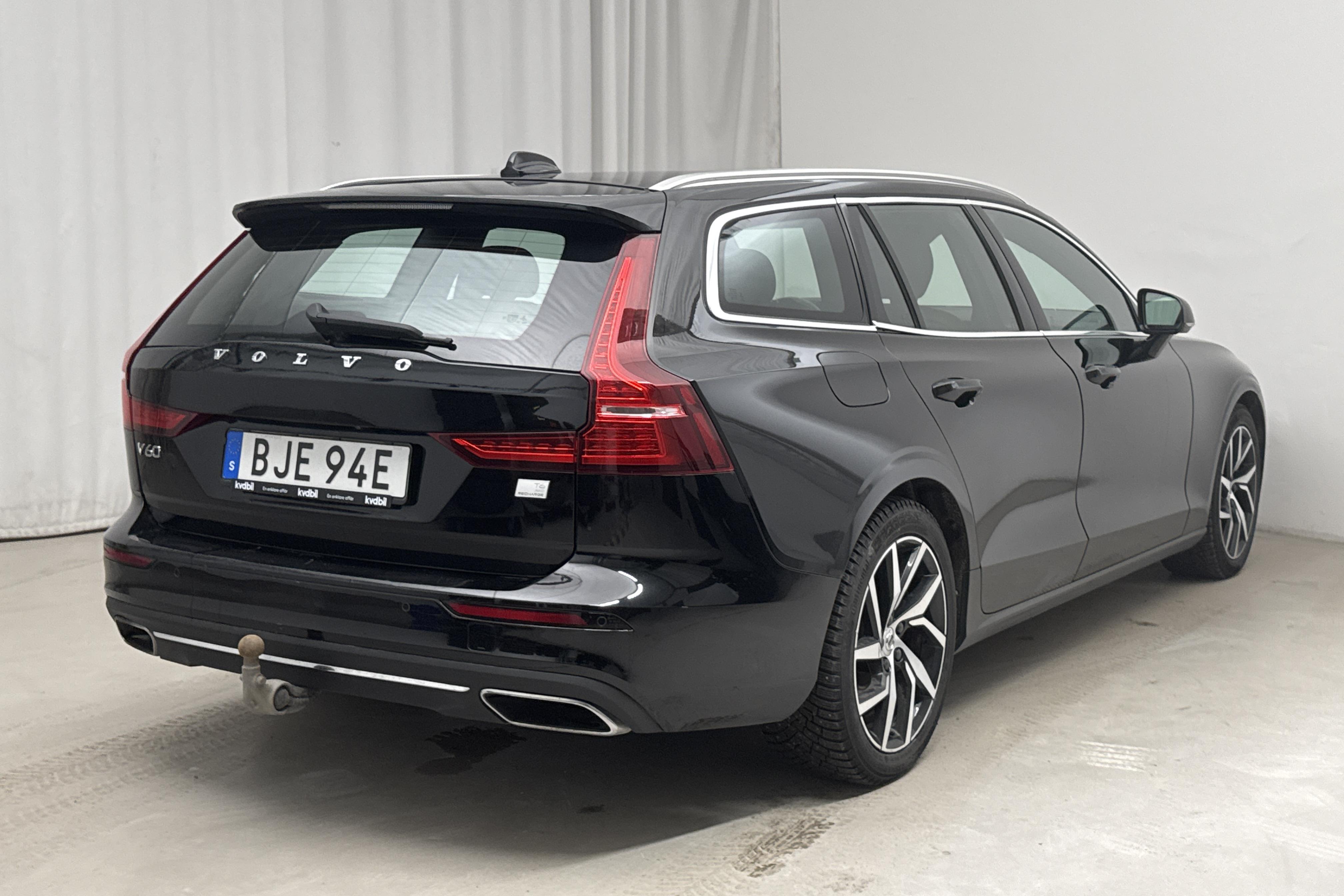 Volvo V60 T6 AWD Twin Engine (340hk) - 203 000 km - Automatyczna - czarny - 2021