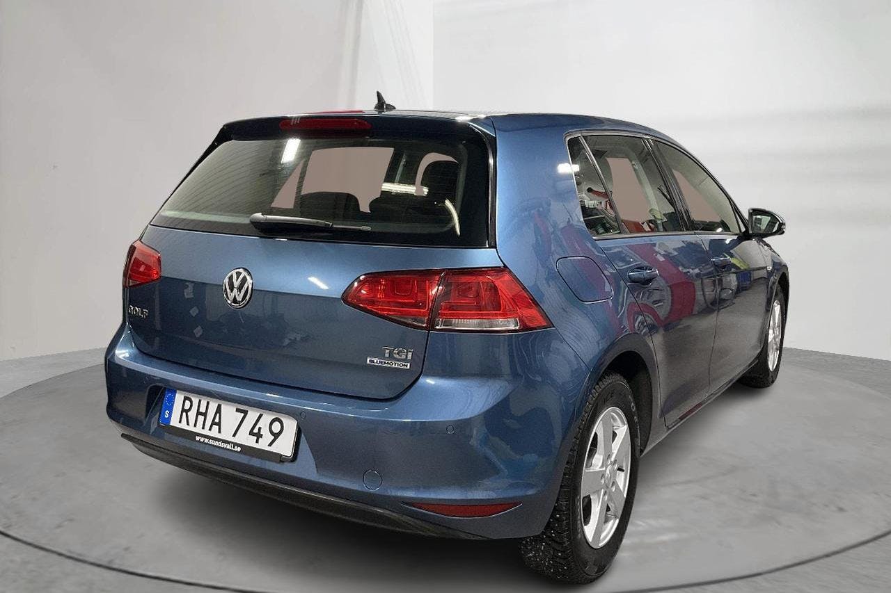 VW Golf VII 1.4 TGI 5dr (110hk) - 64 130 km - Manual - blue - 2017