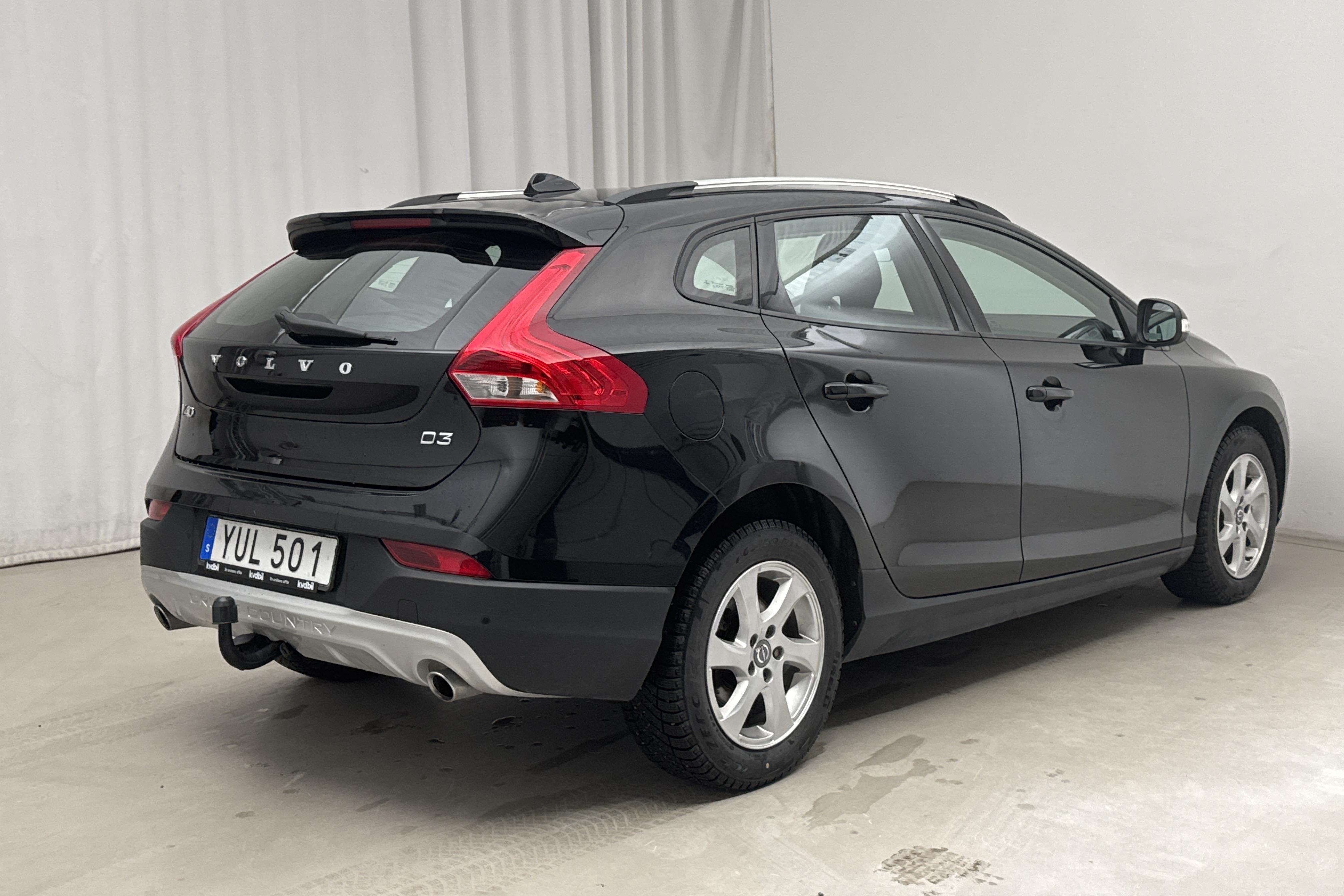 Volvo V40 Cross Country D3 (150hk) - 4 503 mil - Automat - svart - 2019