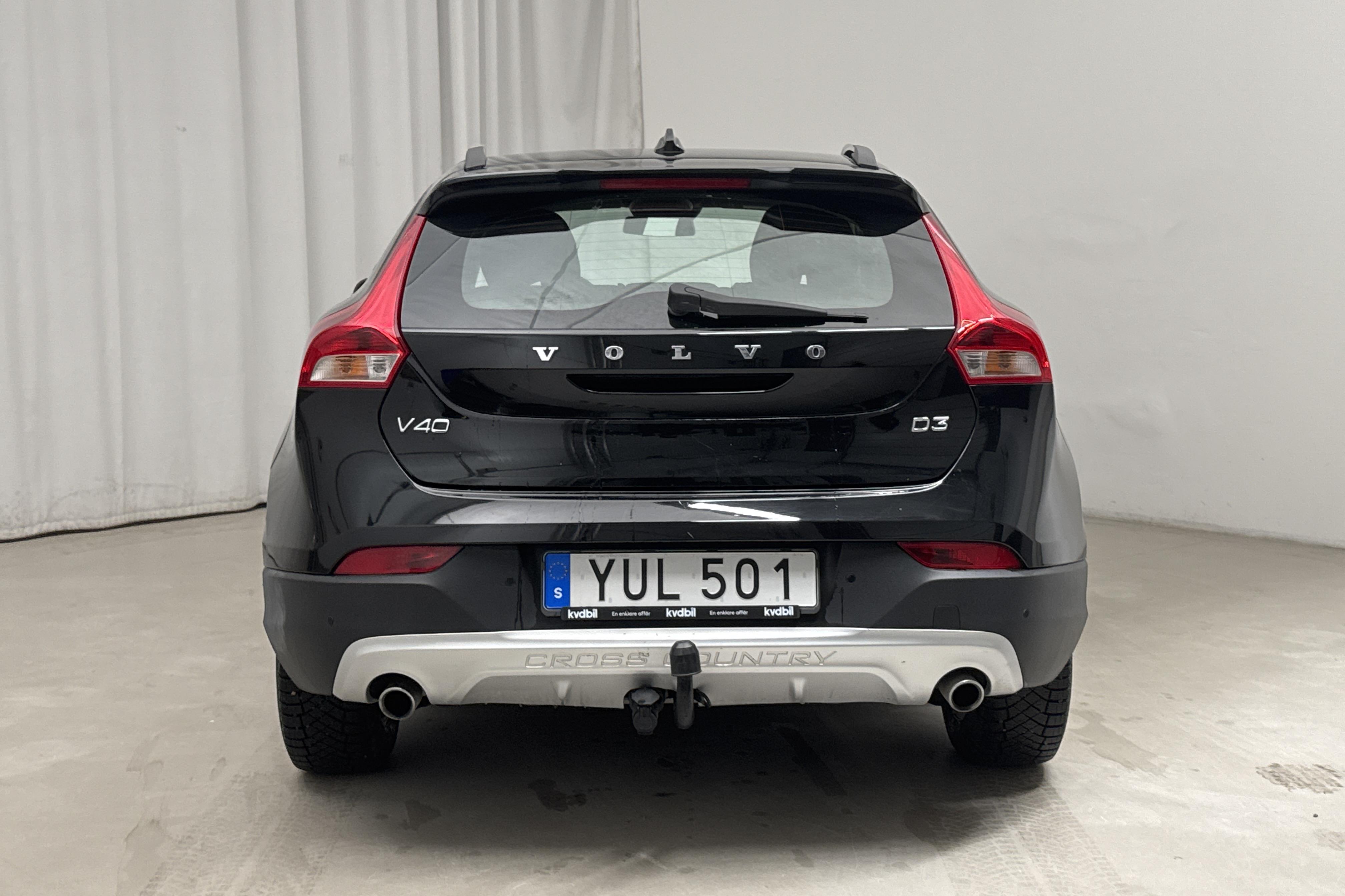 Volvo V40 Cross Country D3 (150hk) - 4 503 mil - Automat - svart - 2019