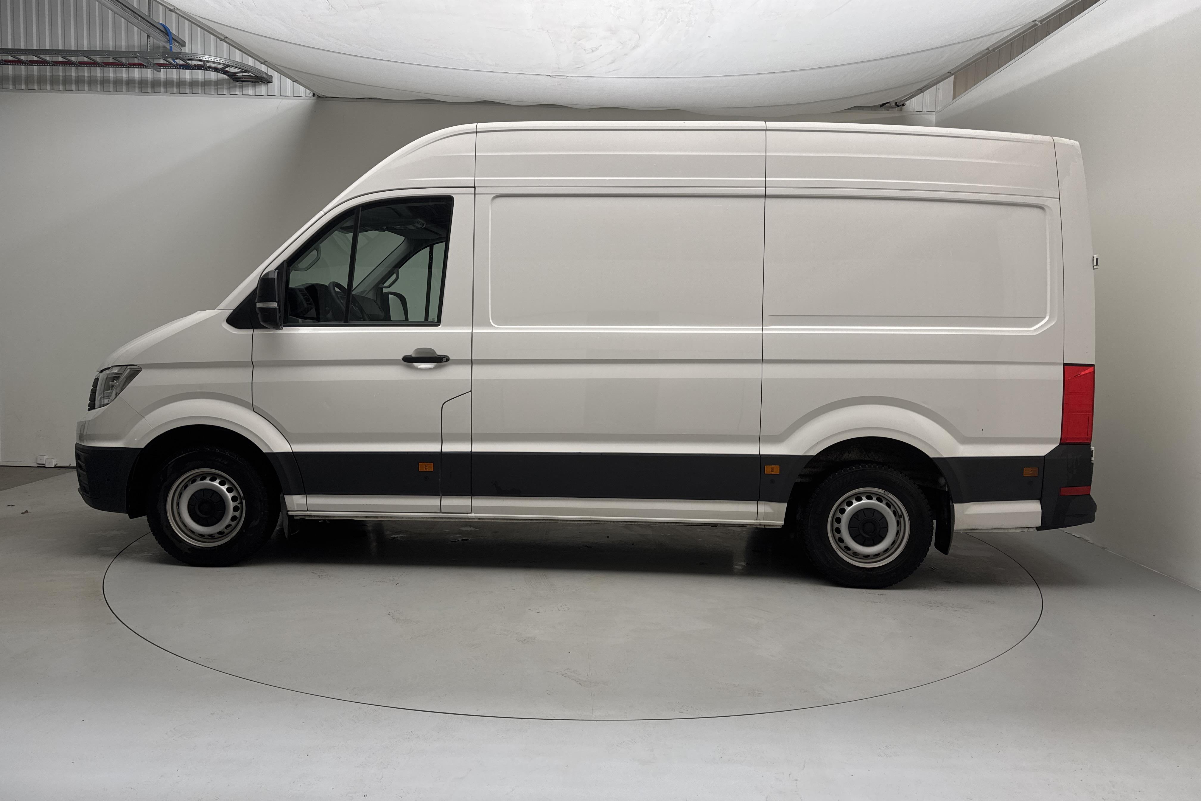 VW Crafter 35 2.0 TDI Skåp (177hk) - 107 410 km - Manual - white - 2021