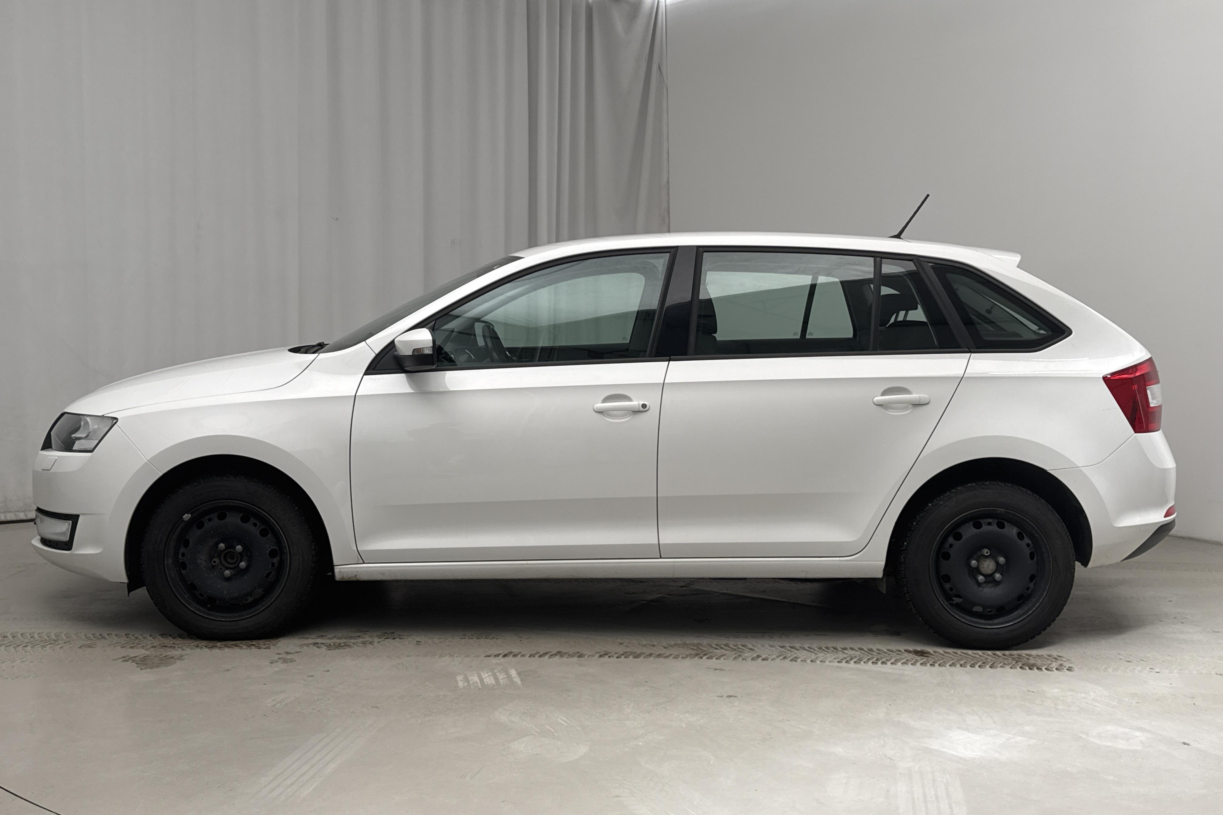 Skoda Rapid 1.4 TDI Spaceback (90hk) - 102 460 km - Manualna - biały - 2016