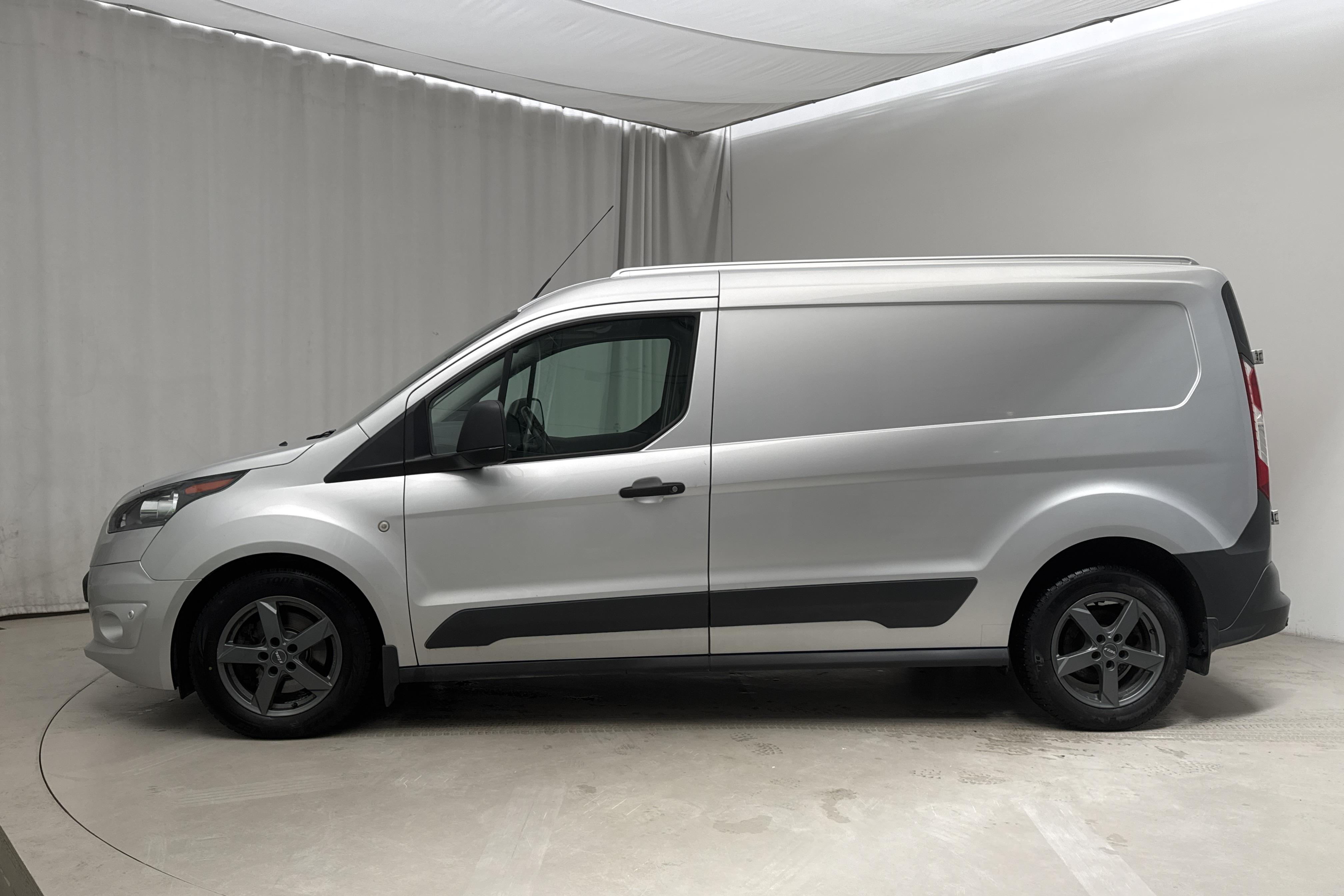 Ford Transit Connect 1.5 TDCi (100hk) - 142 620 km - Automaattinen - hopea - 2017