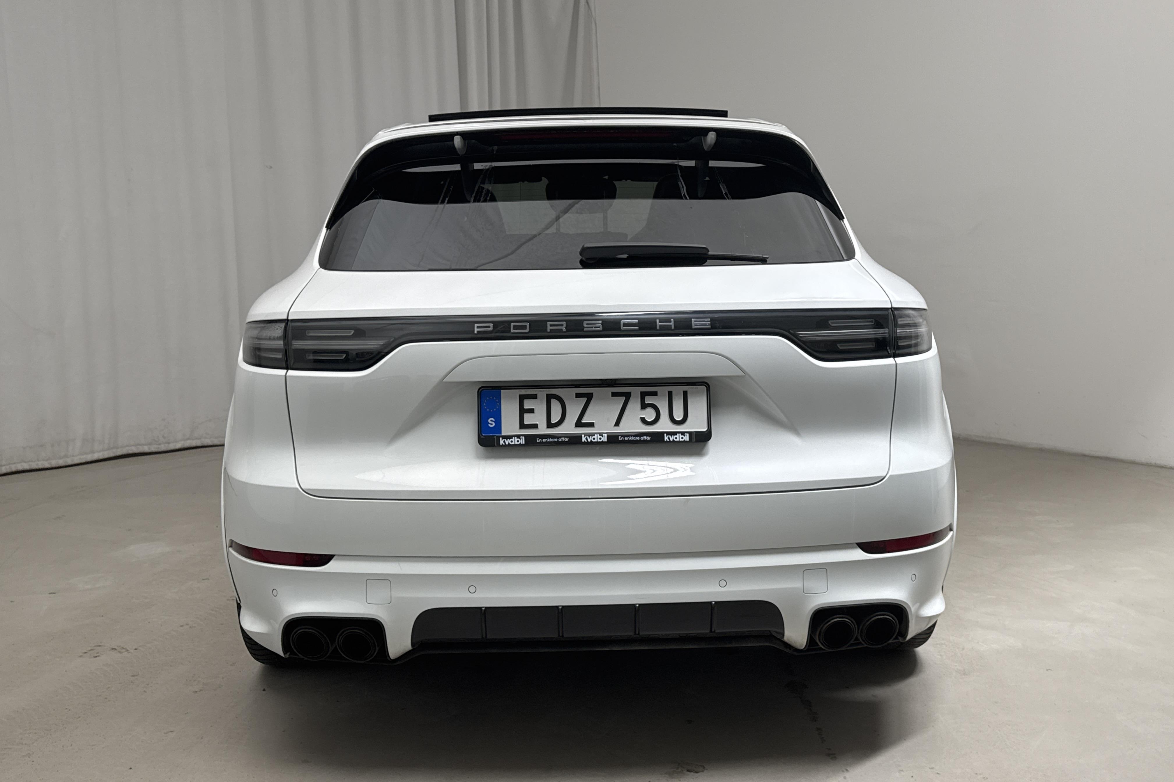 Porsche Cayenne E-hybrid (462hk) - 117 400 km - Automatyczna - biały - 2021