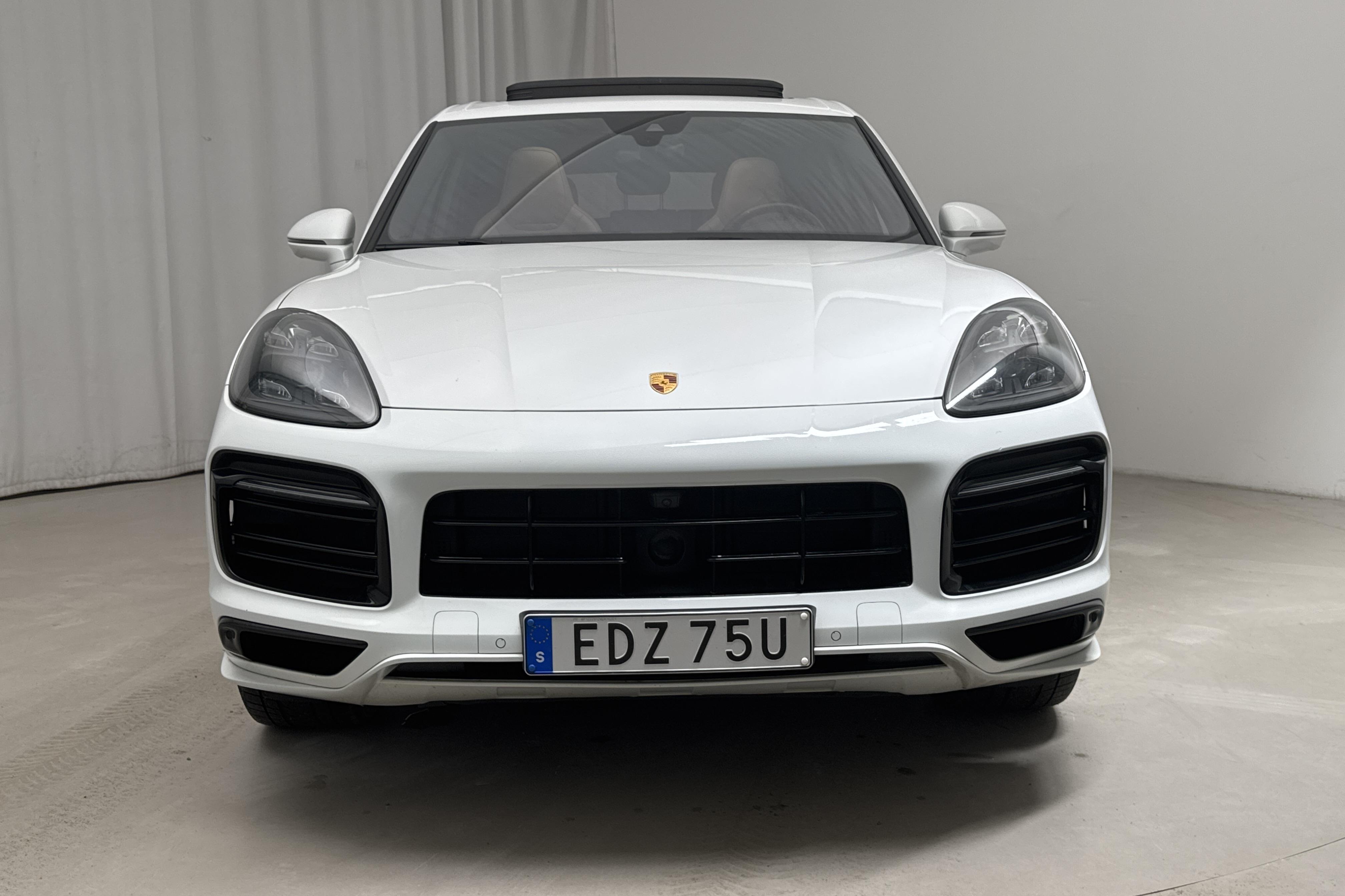 Porsche Cayenne E-hybrid (462hk) - 117 400 km - Automatyczna - biały - 2021