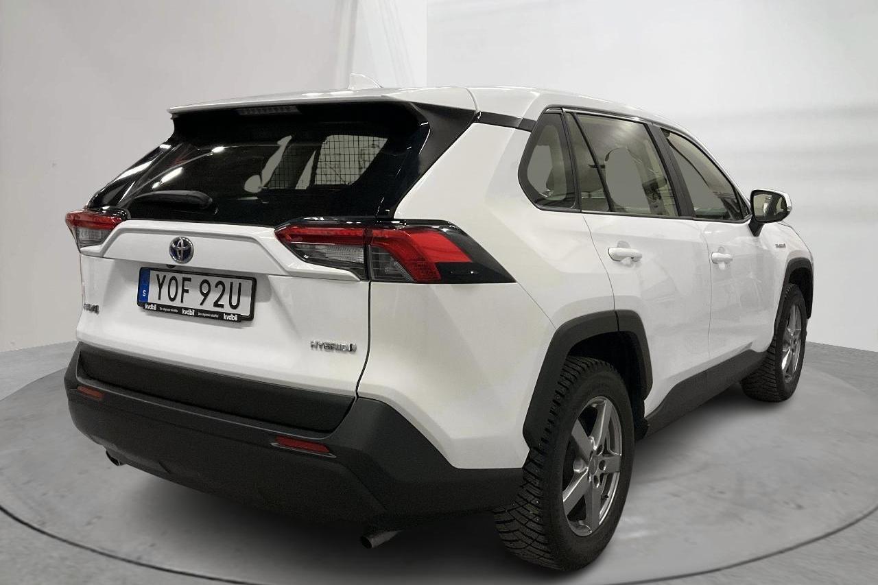 Toyota RAV4 2.5 HSD AWD (222hk) - 2 244 mil - Automat - vit - 2019