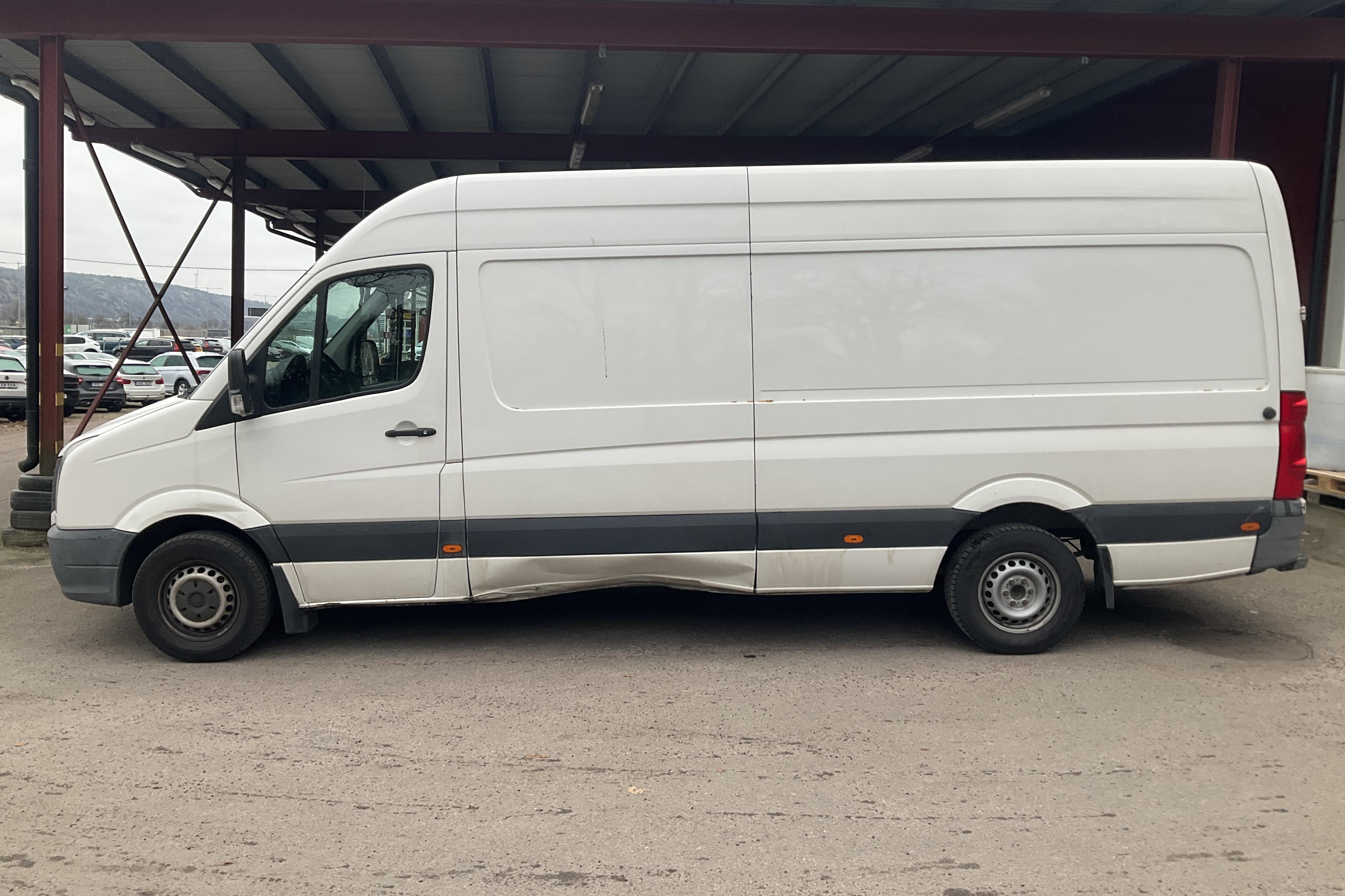 VW Crafter 35 2.0 TDI Skåp (163hk) - 212 370 km - Käsitsi - hall - 2014