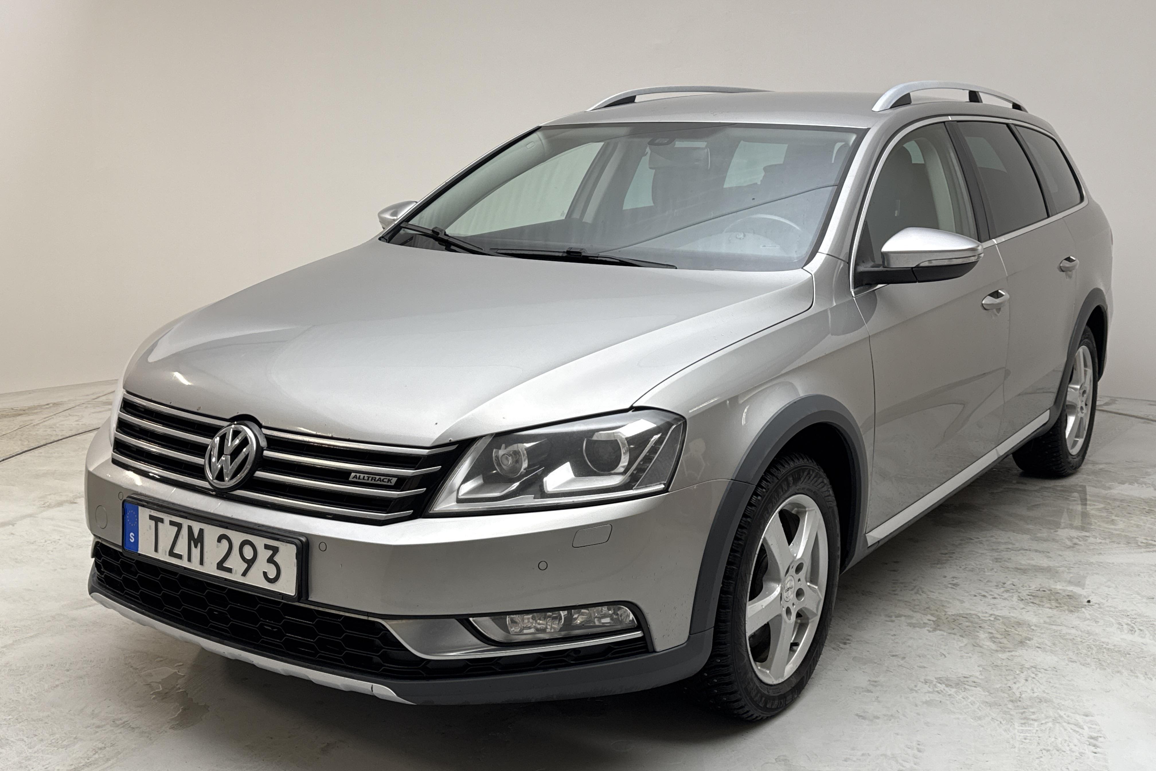 VW Passat Alltrack 2.0 TDI BlueMotion Technology 4Motion (177hk) - 17 720 mil - Automat - silver - 2015