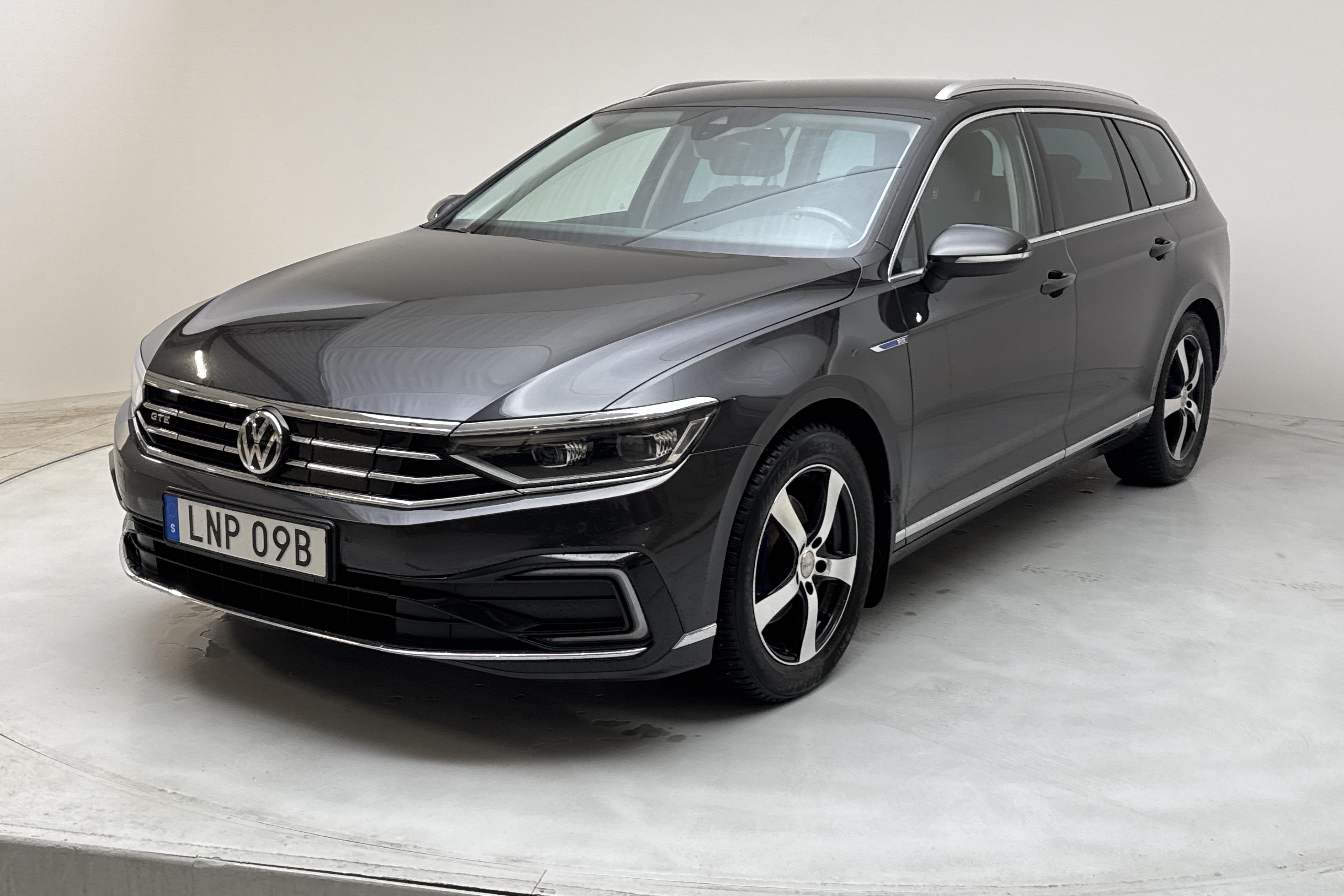 VW Passat 1.4 GTE Sportscombi (218hk) - 15 597 mil - Automat - Dark Grey - 2020