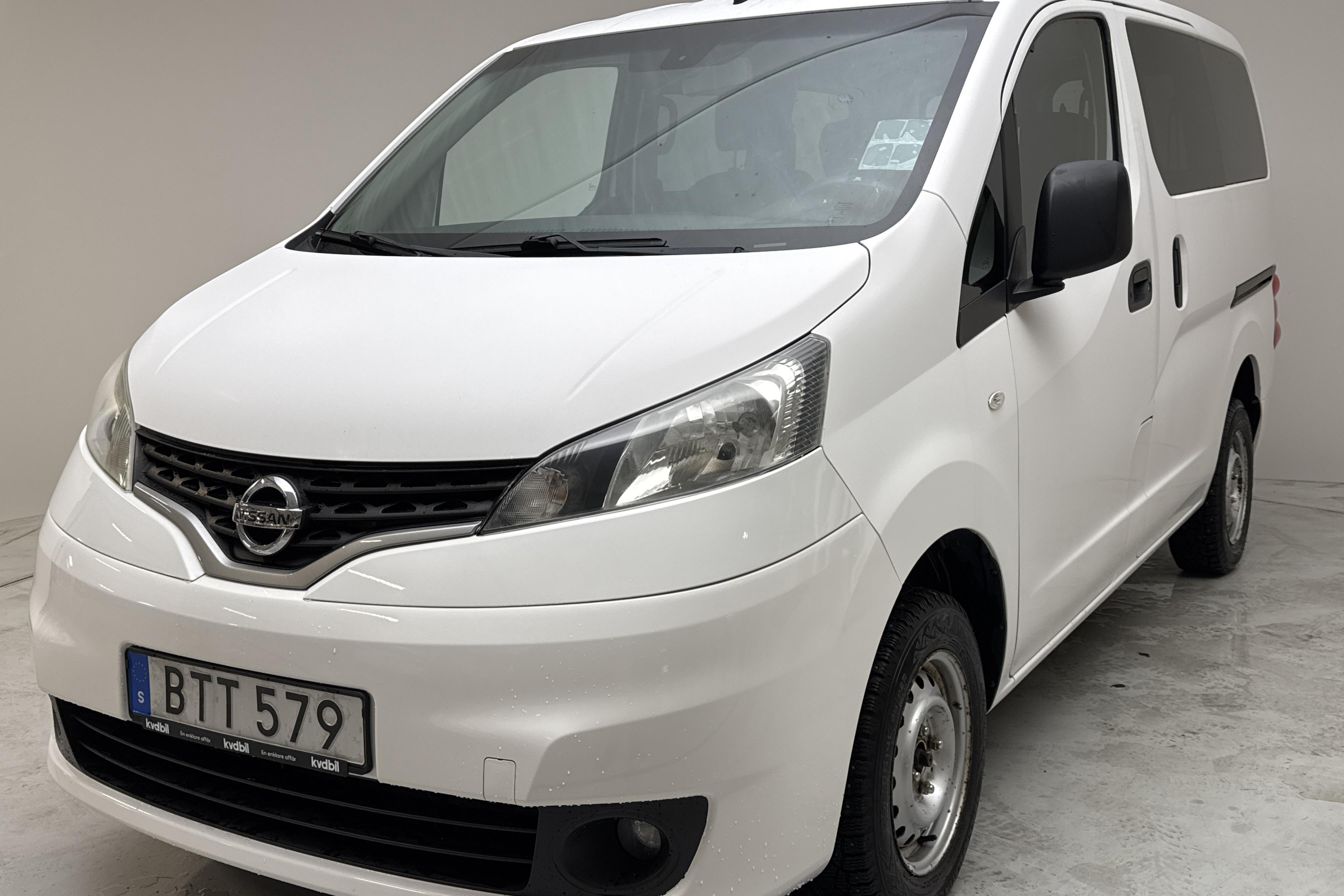 Nissan NV200 1.5 dCi Buss (110hk) - 69 860 km - Manualna - biały - 2014