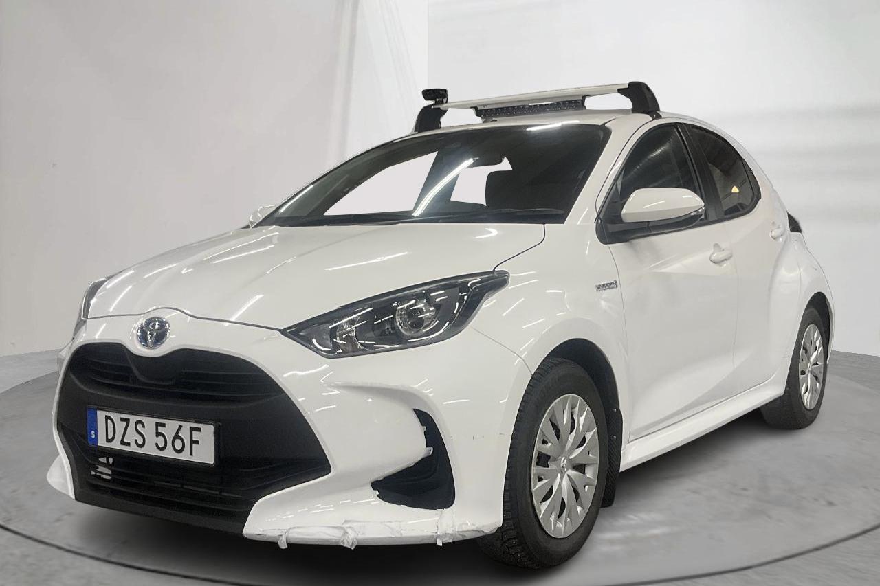 Toyota Yaris 1.5 Hybrid 5dr (116hk) - 4 470 mil - Automat - vit - 2021