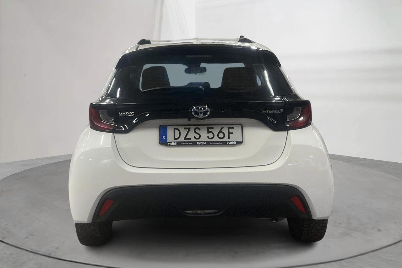 Toyota Yaris 1.5 Hybrid 5dr (116hk) - 4 470 mil - Automat - vit - 2021