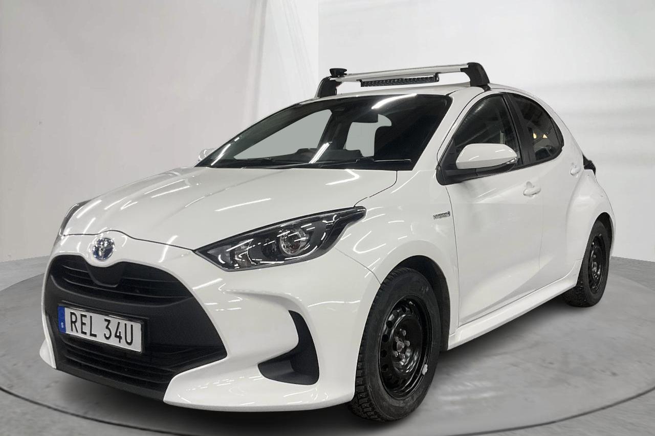 Toyota Yaris 1.5 Hybrid 5dr (116hk) - 7 801 mil - Automat - vit - 2021