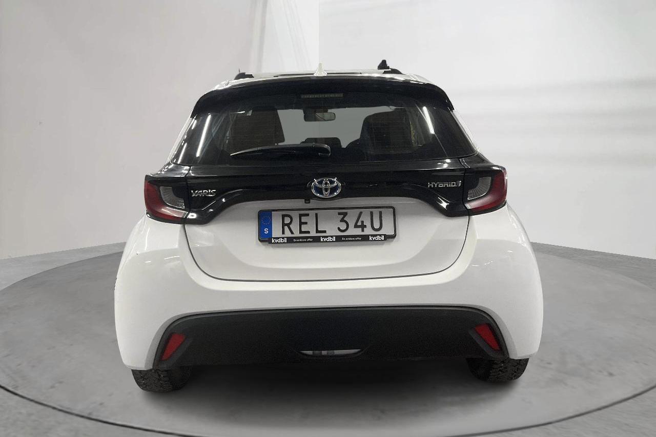 Toyota Yaris 1.5 Hybrid 5dr (116hk) - 7 801 mil - Automat - vit - 2021