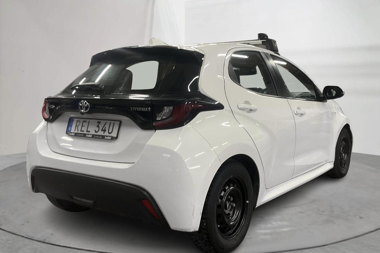 Toyota Yaris 1.5 Hybrid 5dr (116hk) - 7 801 mil - Automat - vit - 2021