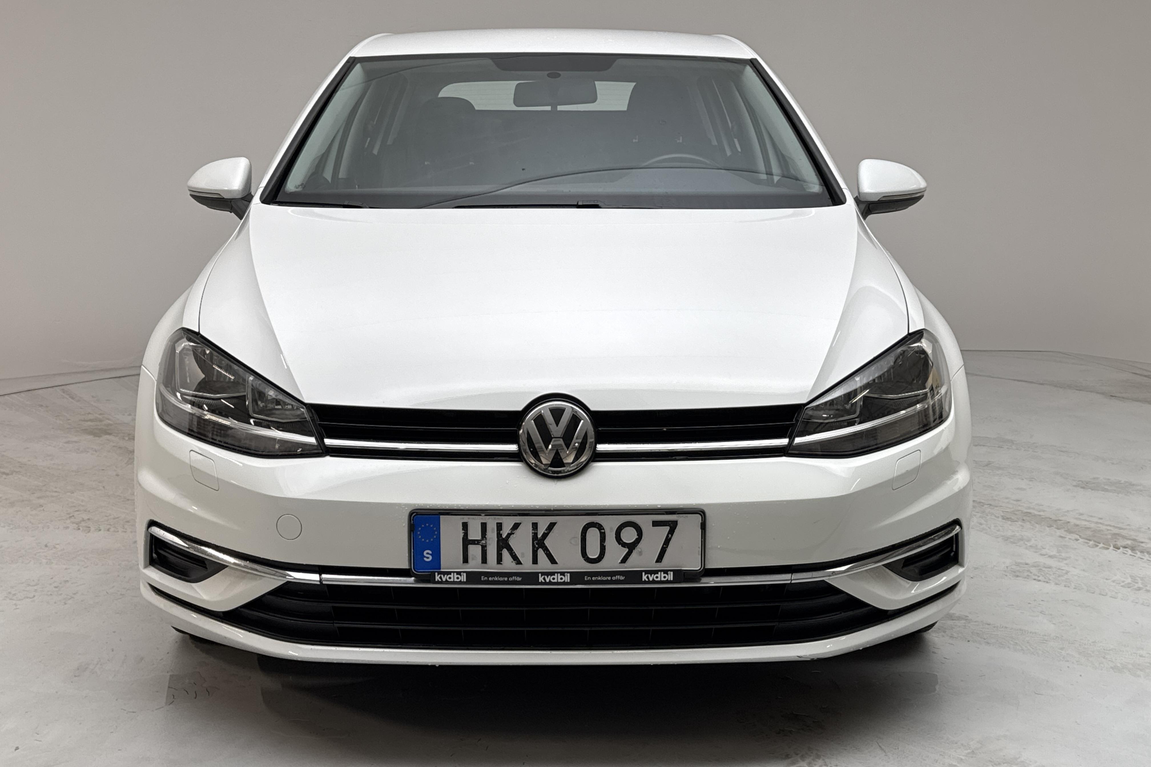 VW Golf VII 1.6 TDI 5dr (115hk) - 196 940 km - Automatyczna - biały - 2018