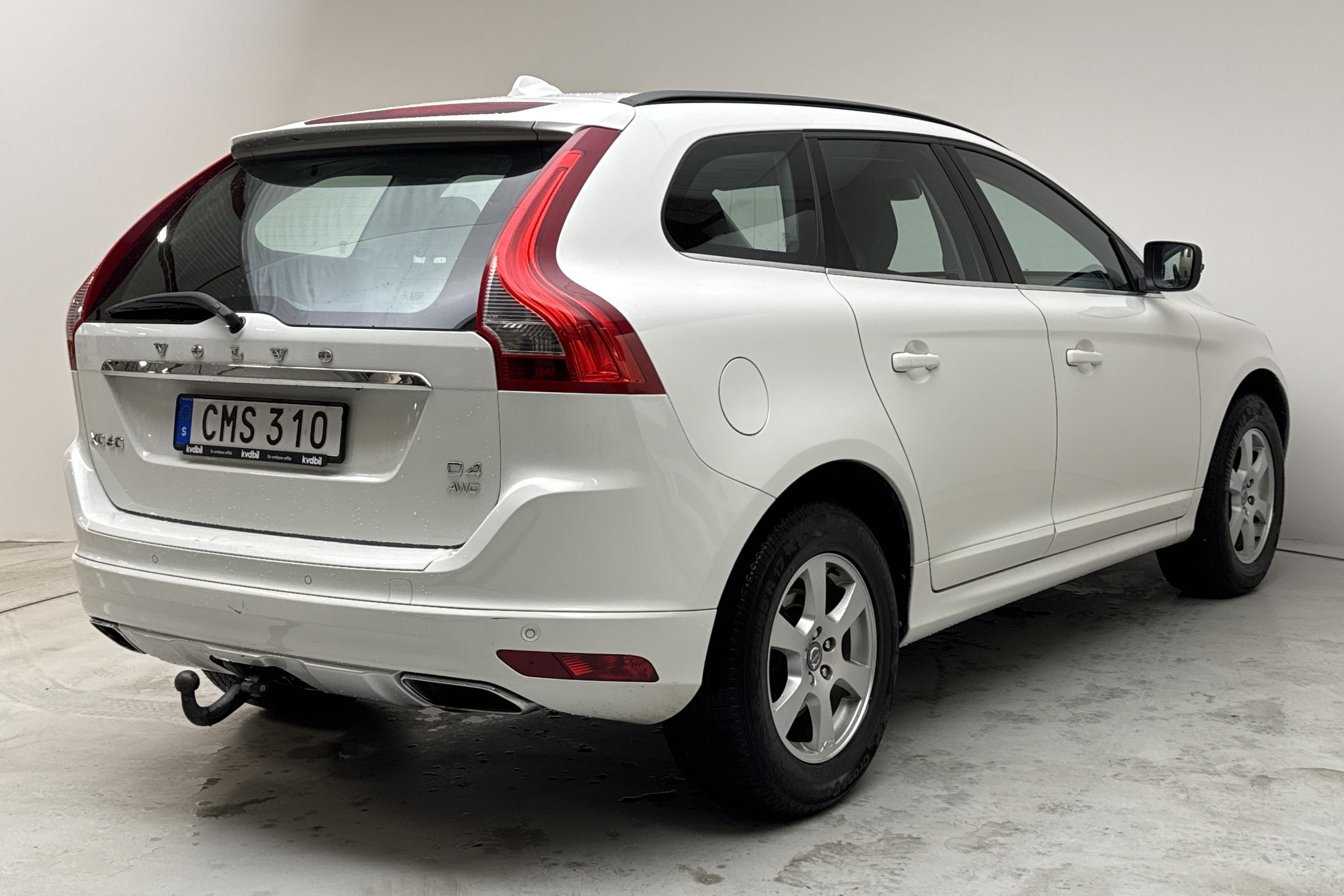 Volvo XC60 D4 AWD (181hk) - 191 000 km - Manual - white - 2015