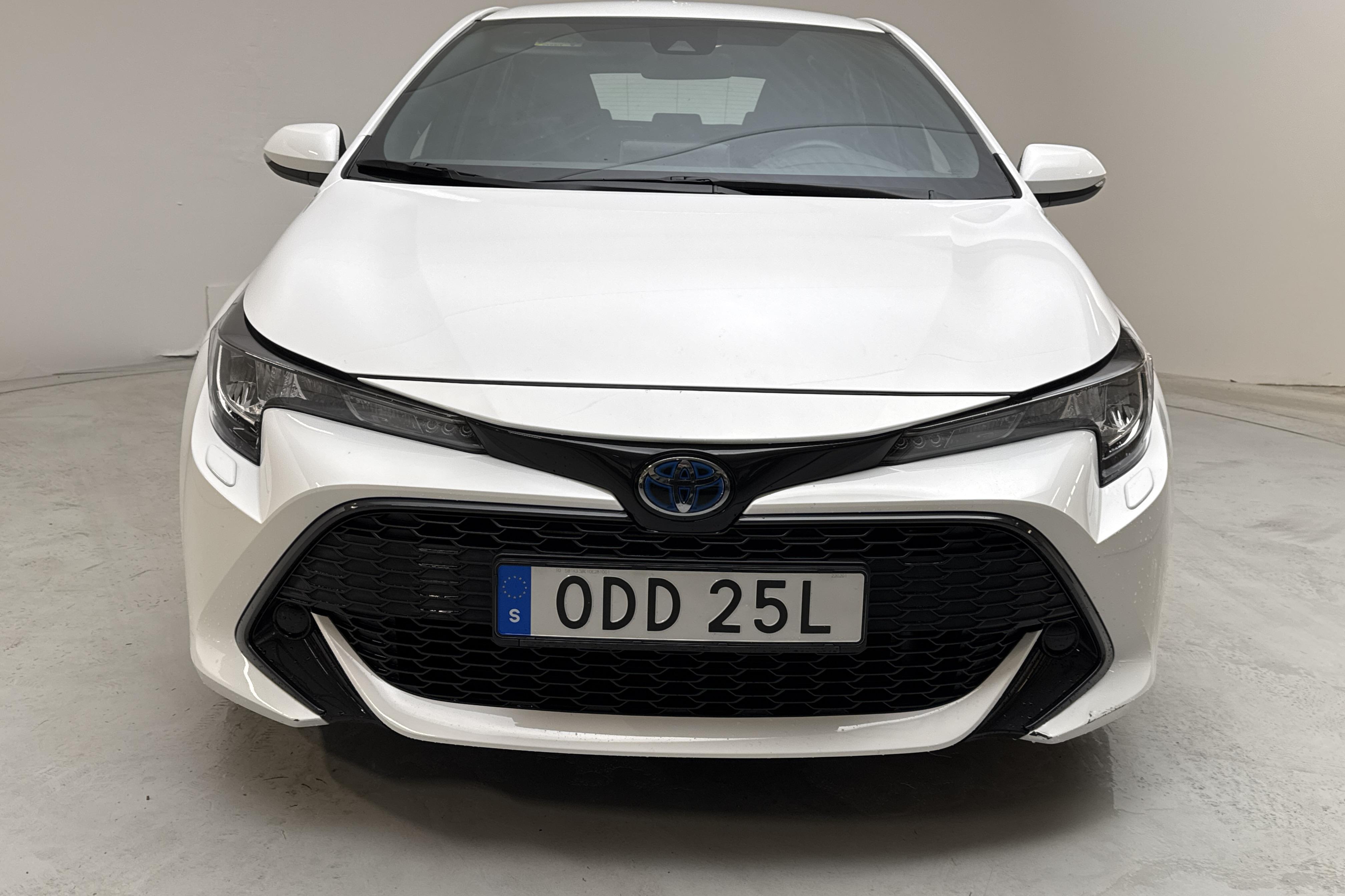 Toyota Corolla 1.8 Hybrid 5dr (122hk) - 17 280 km - Automaatne - valge - 2022