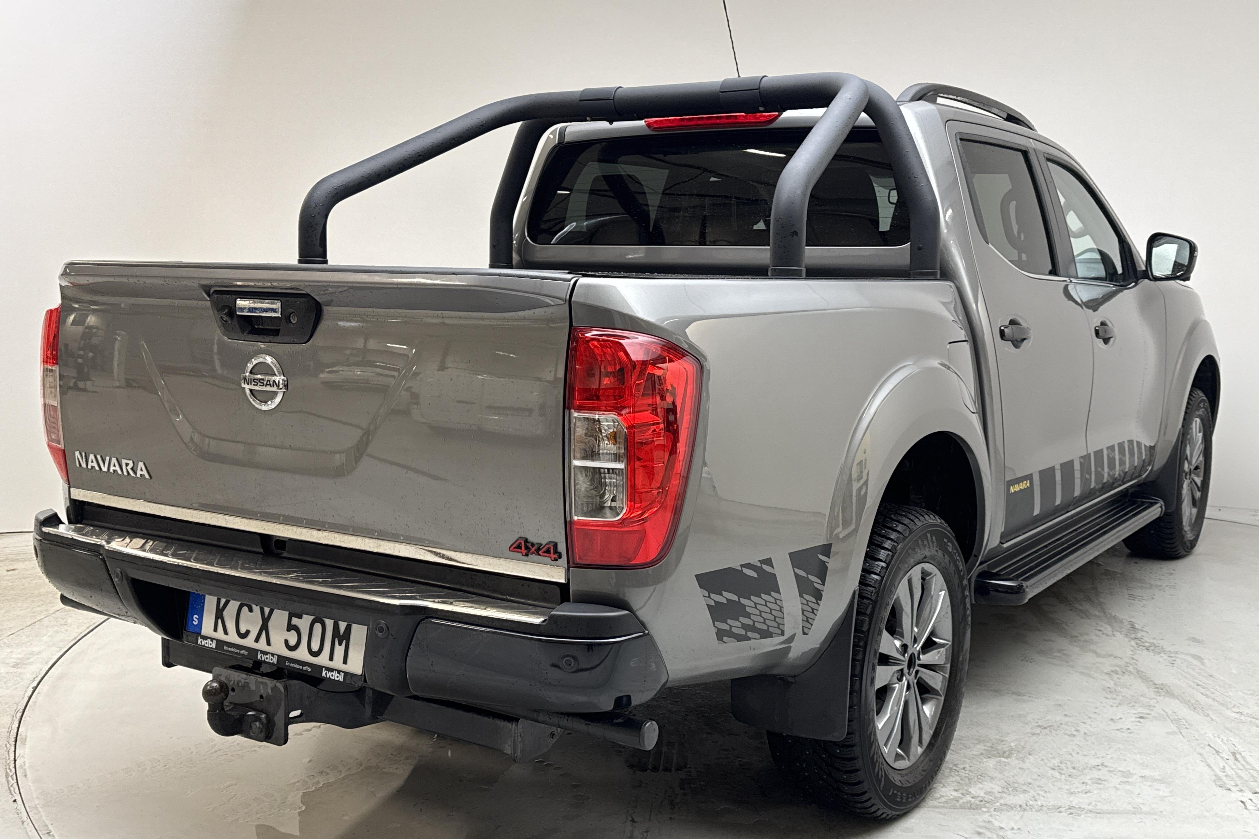 Nissan Navara 2.3 dCi 4x4 (190hk) - 61 900 km - Automatyczna - szary - 2020