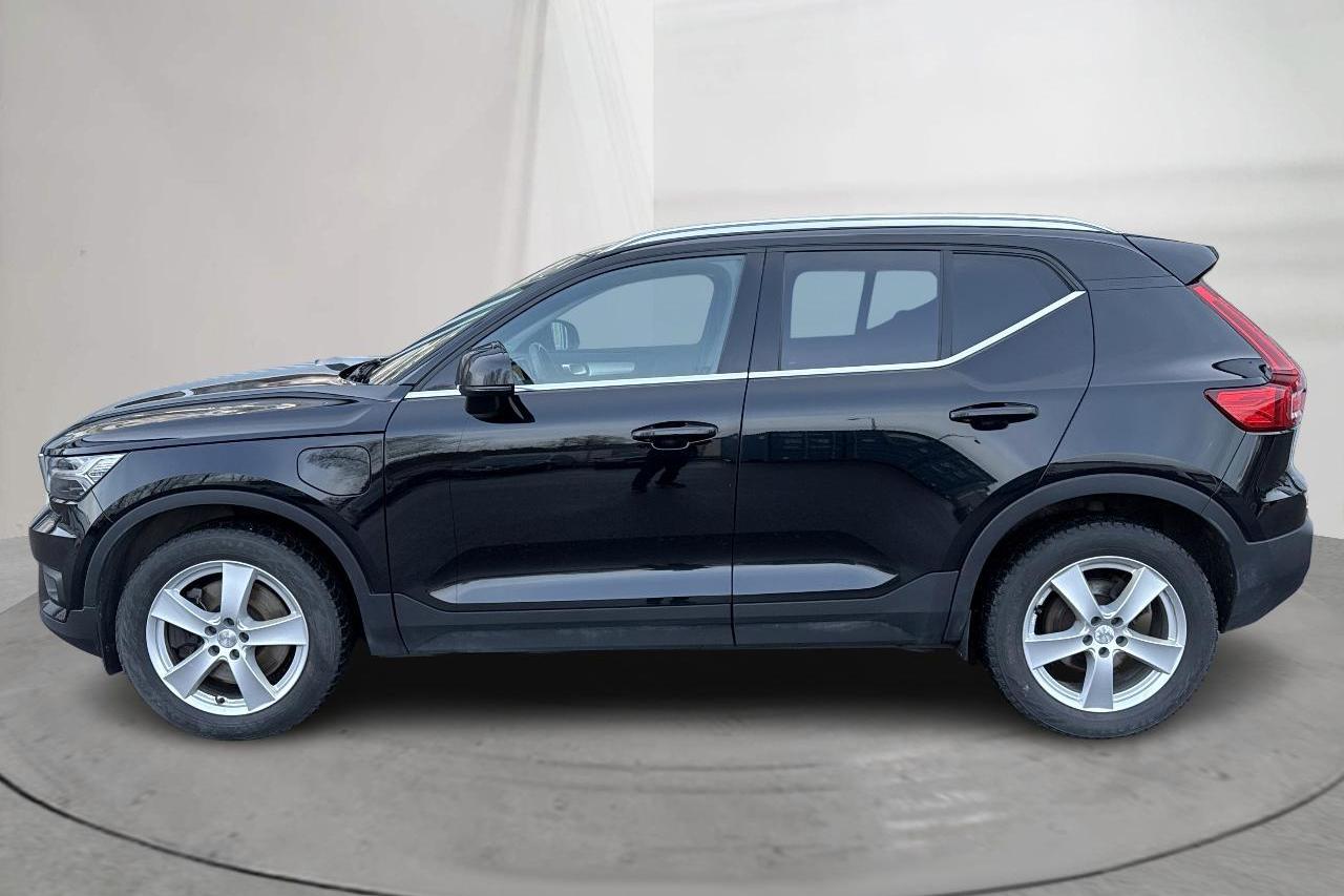 Volvo XC40 T4 2WD Twin Engine (211hk) - 13 548 mil - Automat - svart - 2021