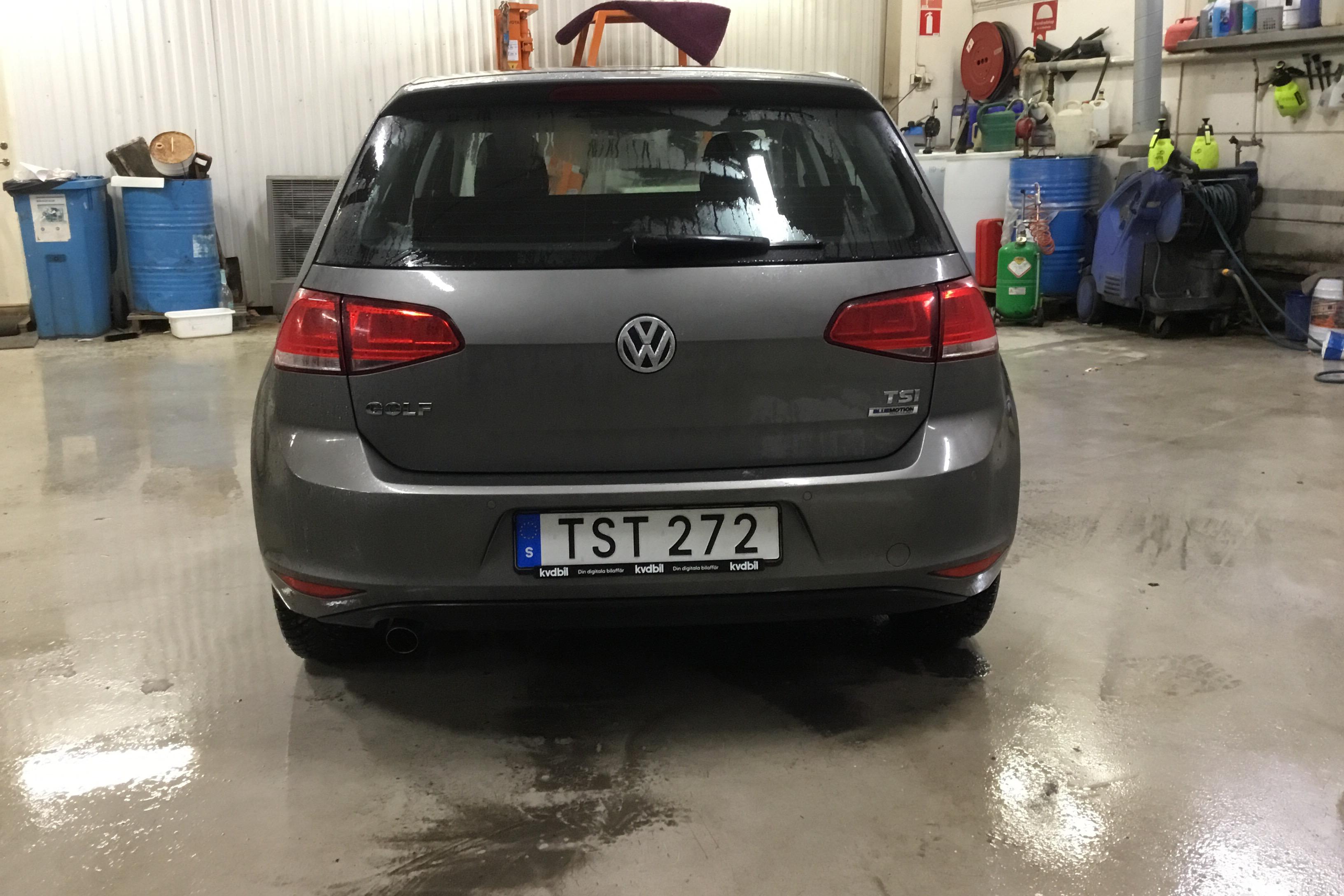 VW Golf VII 1.2 TSI 5dr (105hk) - 164 240 km - Manual - gray - 2015