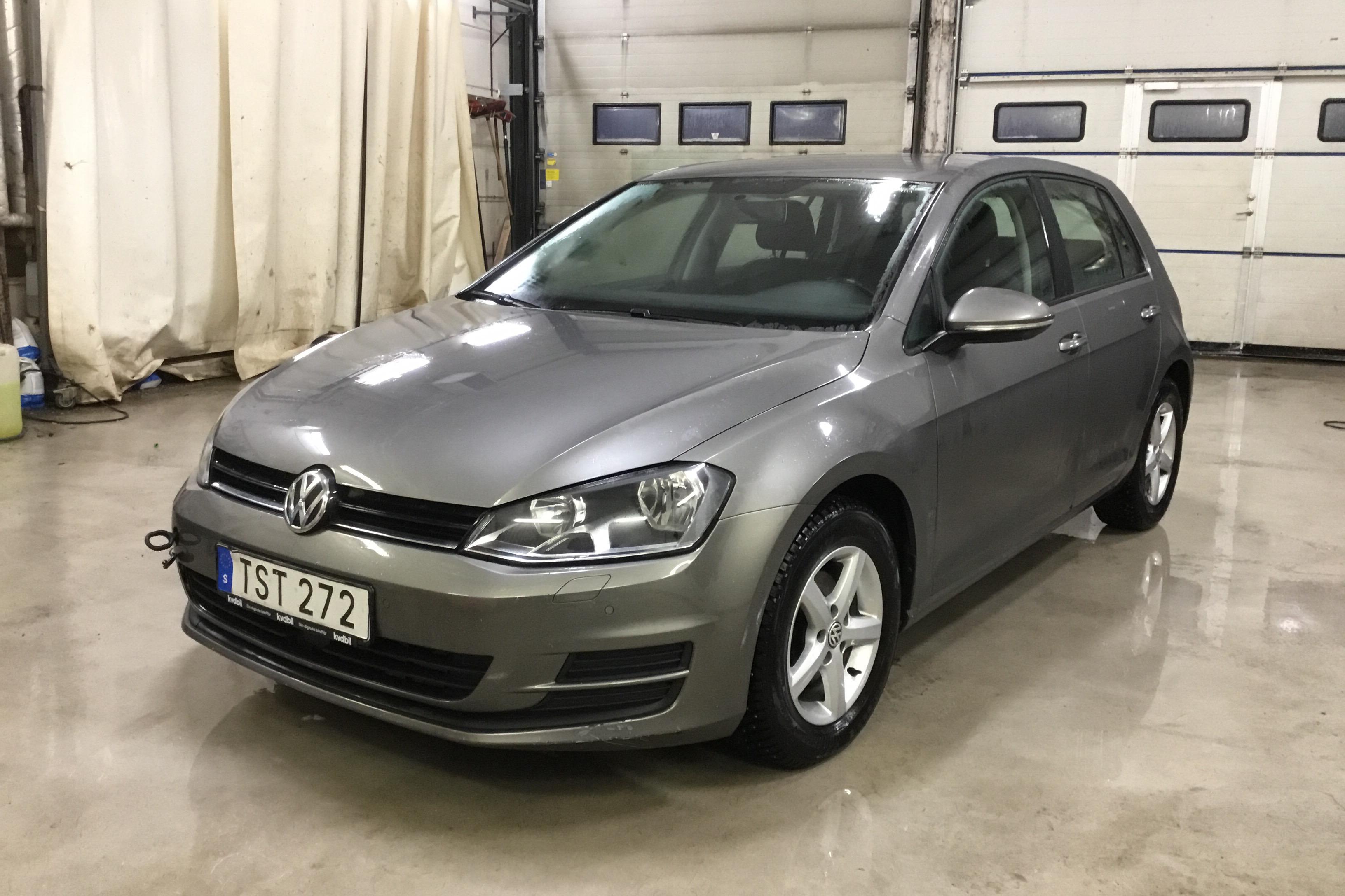 VW Golf VII 1.2 TSI 5dr (105hk) - 164 240 km - Manual - gray - 2015