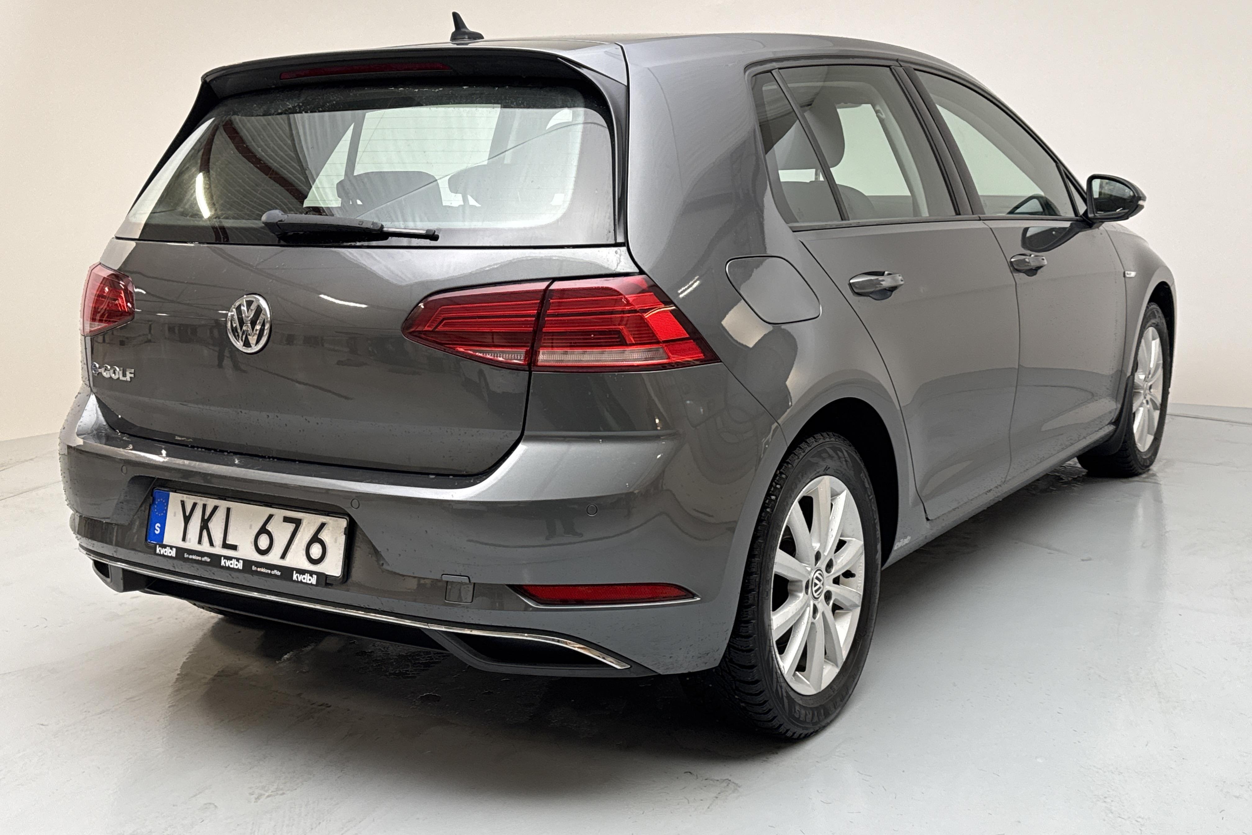 VW e-Golf VII 5dr (136hk) - 4 142 mil - Automat - Dark Grey - 2019