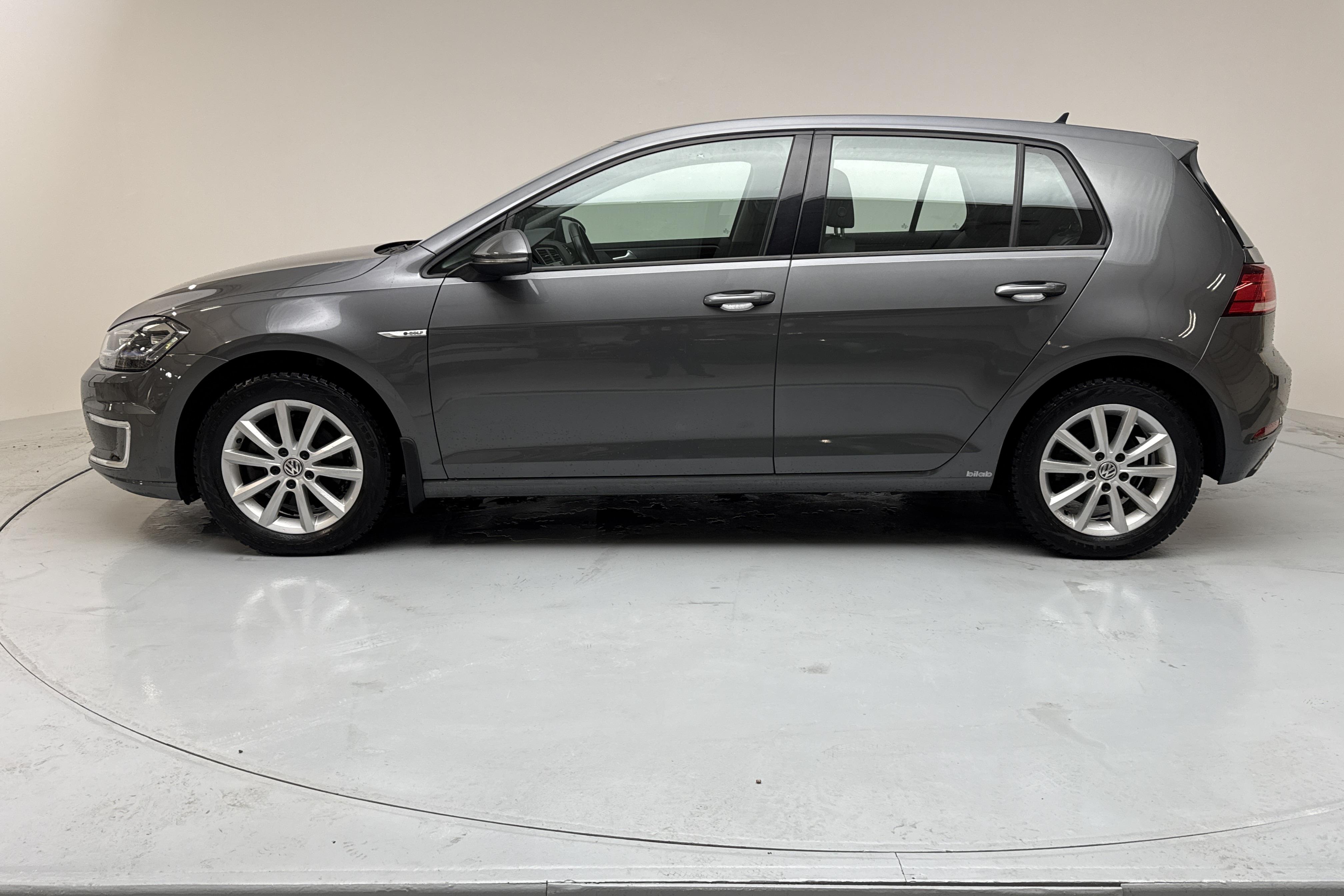 VW e-Golf VII 5dr (136hk) - 4 142 mil - Automat - Dark Grey - 2019