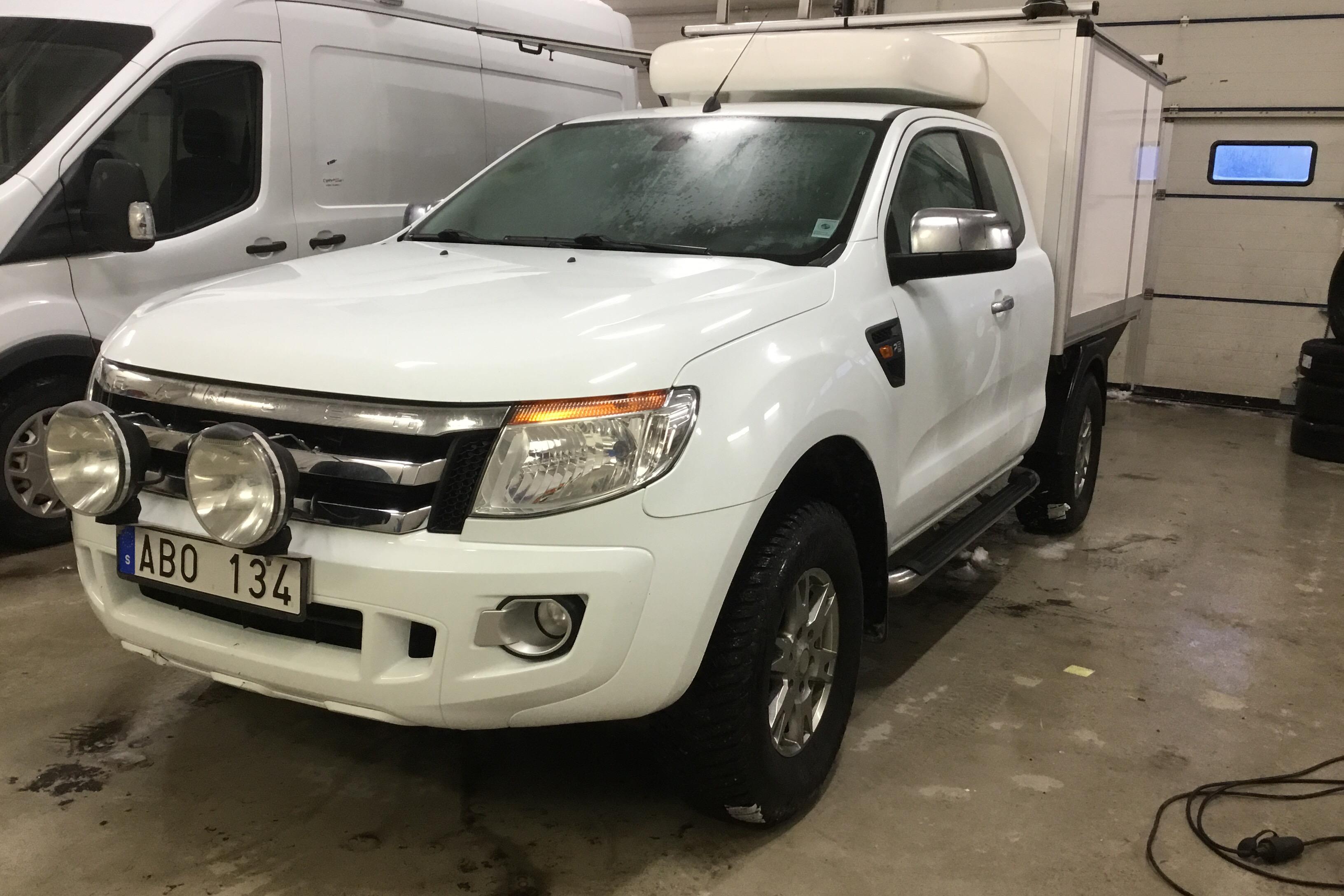 Ford Ranger 2.2 TDCi 4WD (150hk) - 13 208 mil - Automat - vit - 2014