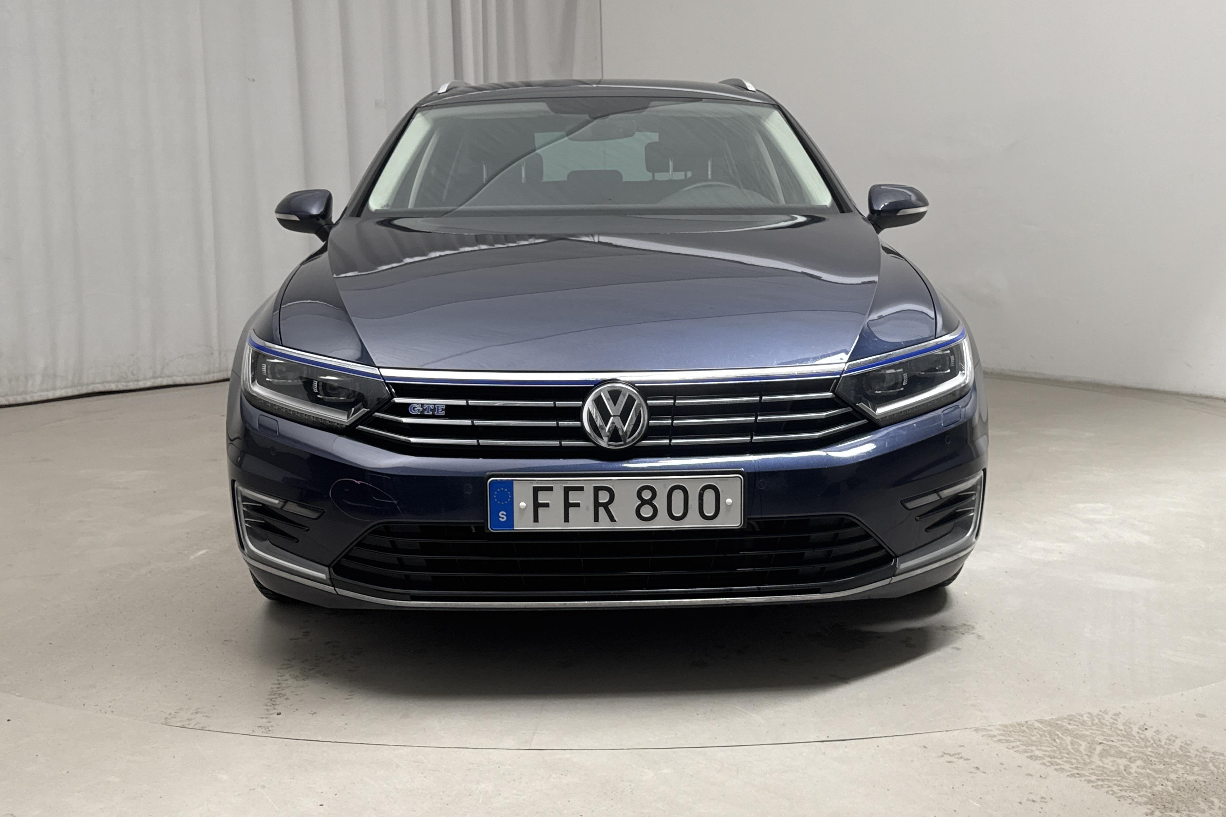 VW Passat 1.4 Plug-in-Hybrid Sportscombi (218hk) - 212 880 km - Automaatne - Dark Blue - 2016