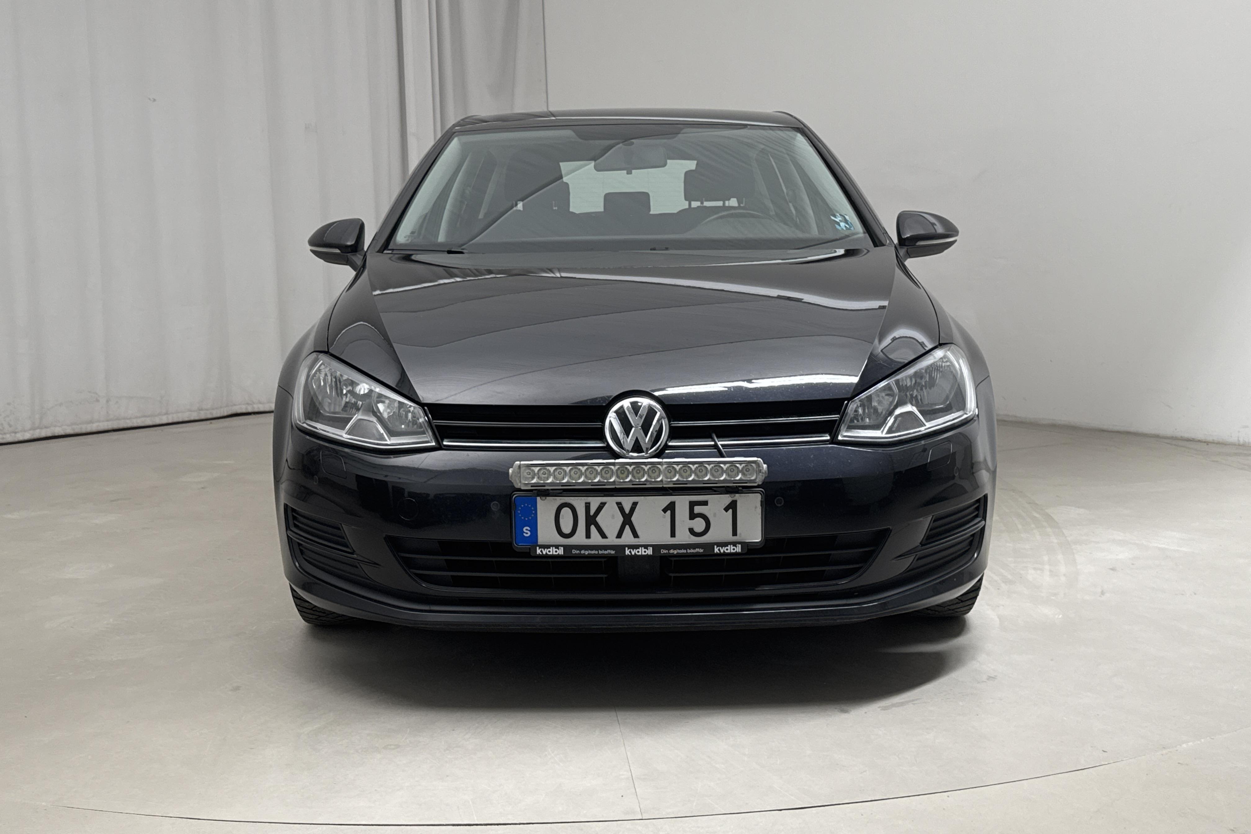 VW Golf VII 1.2 TSI 5dr (110hk) - 9 003 mil - Manuell - svart - 2017