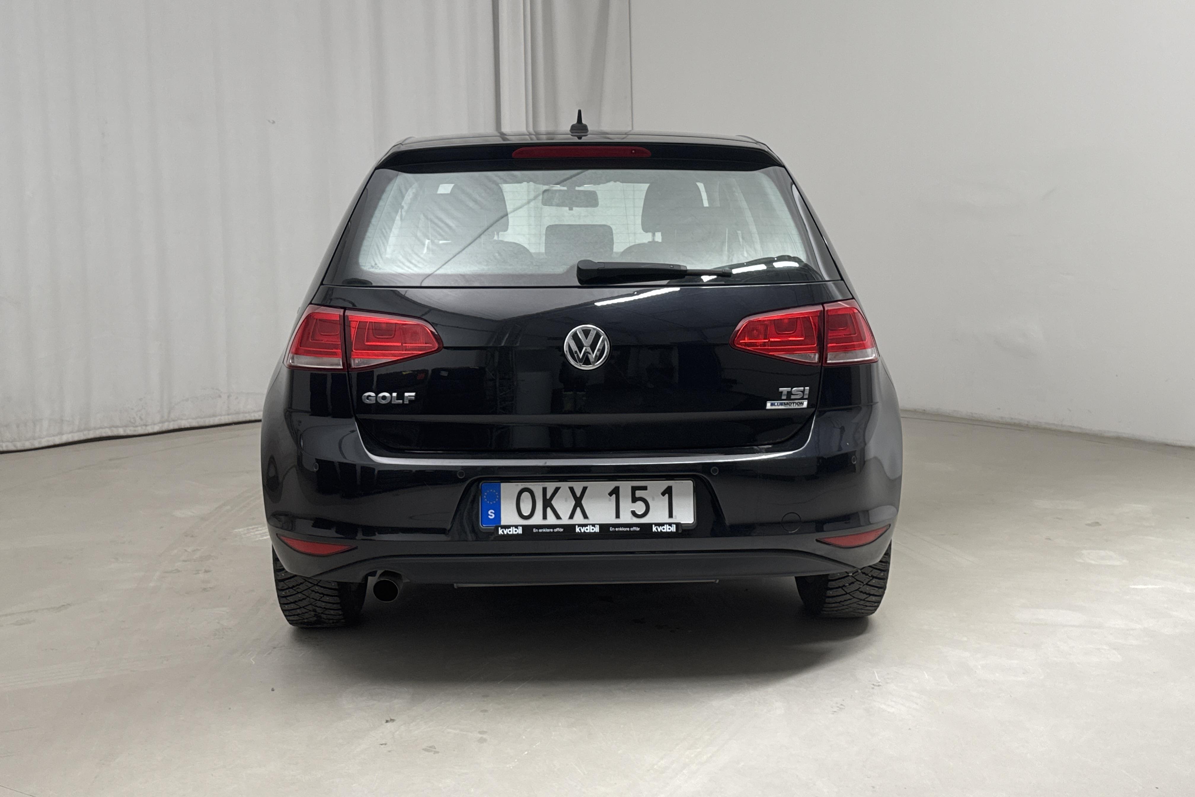 VW Golf VII 1.2 TSI 5dr (110hk) - 9 003 mil - Manuell - svart - 2017