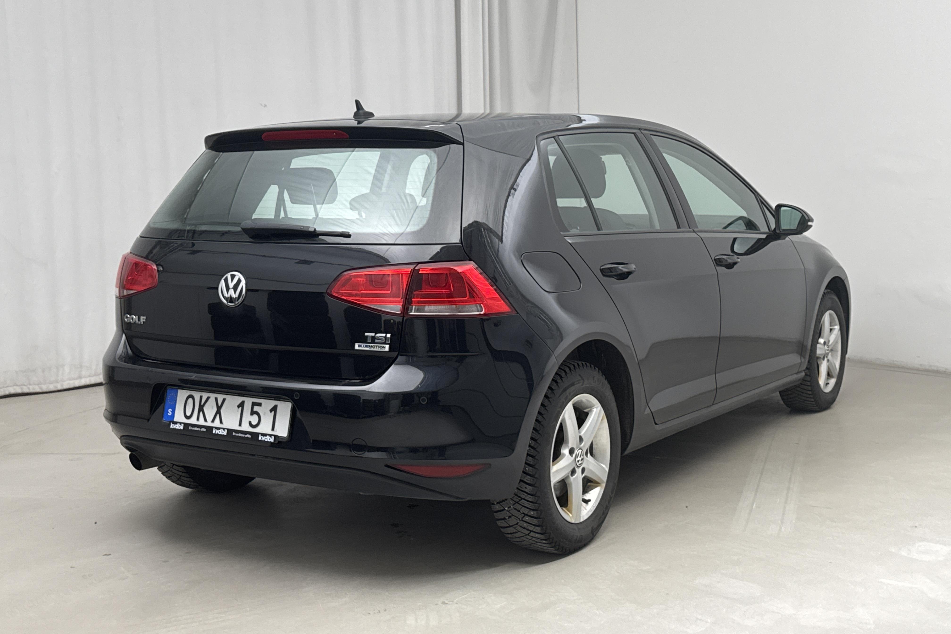 VW Golf VII 1.2 TSI 5dr (110hk) - 9 003 mil - Manuell - svart - 2017