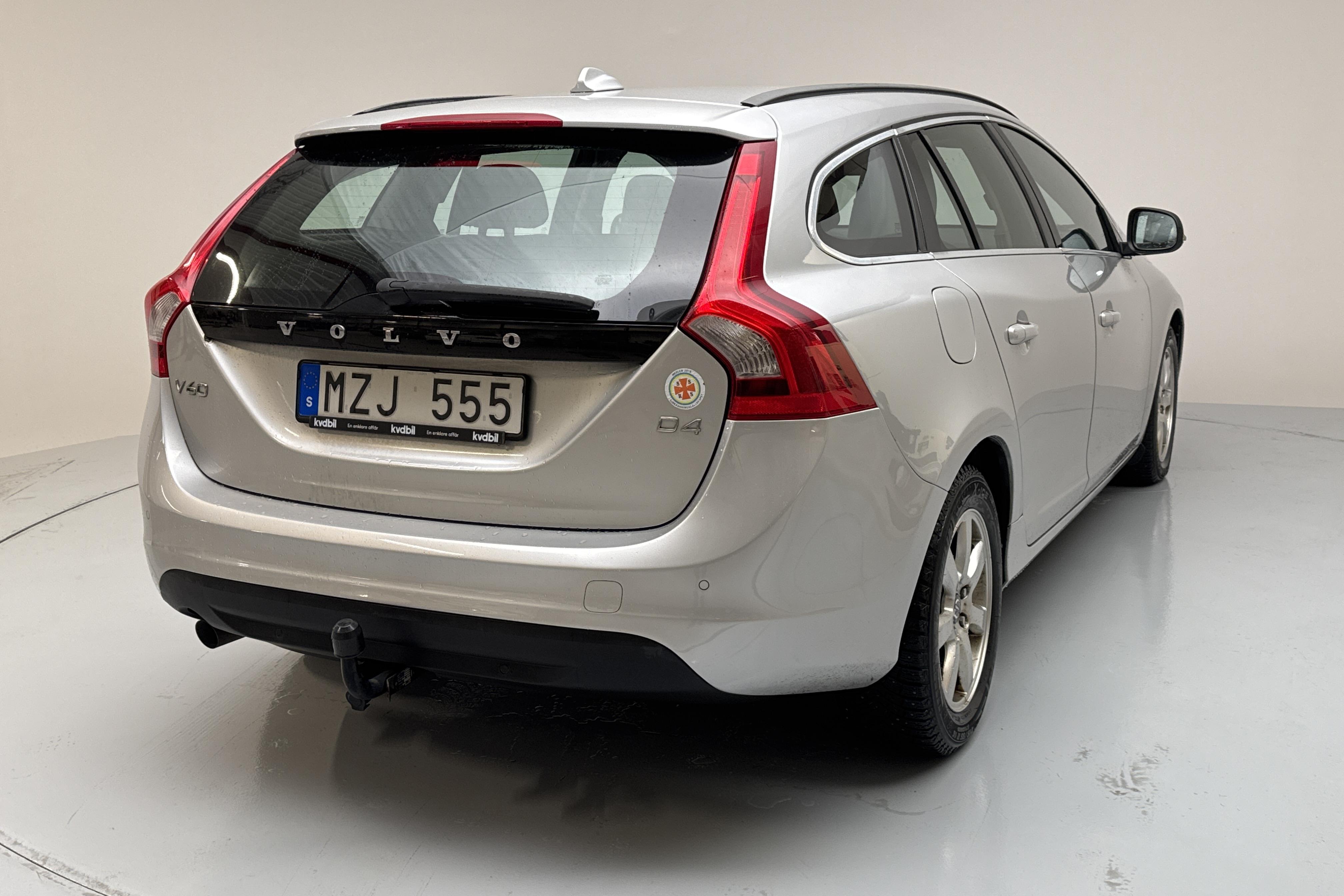 Volvo V60 D4 (163hk) - 23 792 mil - Automat - Light Grey - 2013