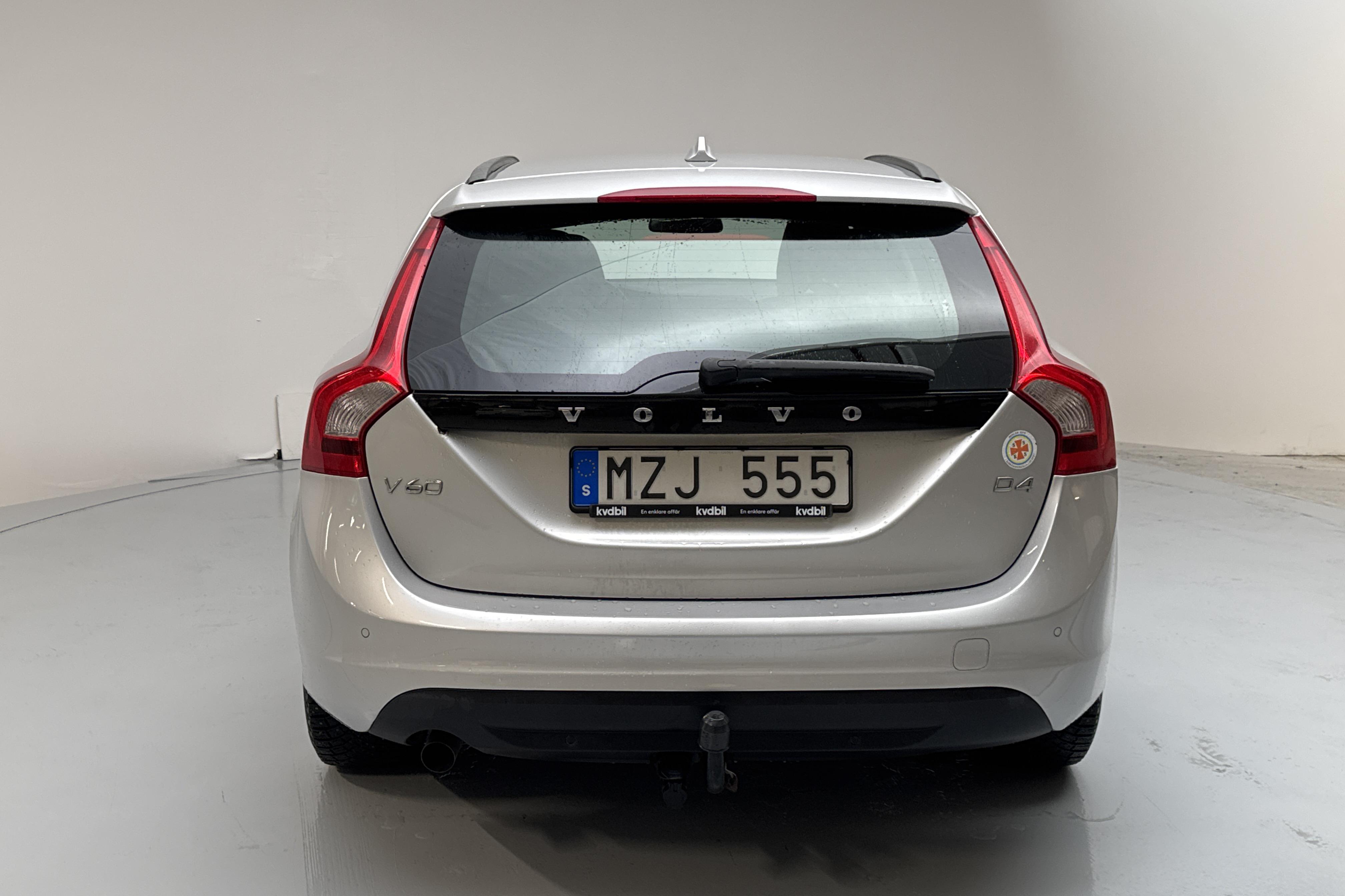 Volvo V60 D4 (163hk) - 23 792 mil - Automat - Light Grey - 2013