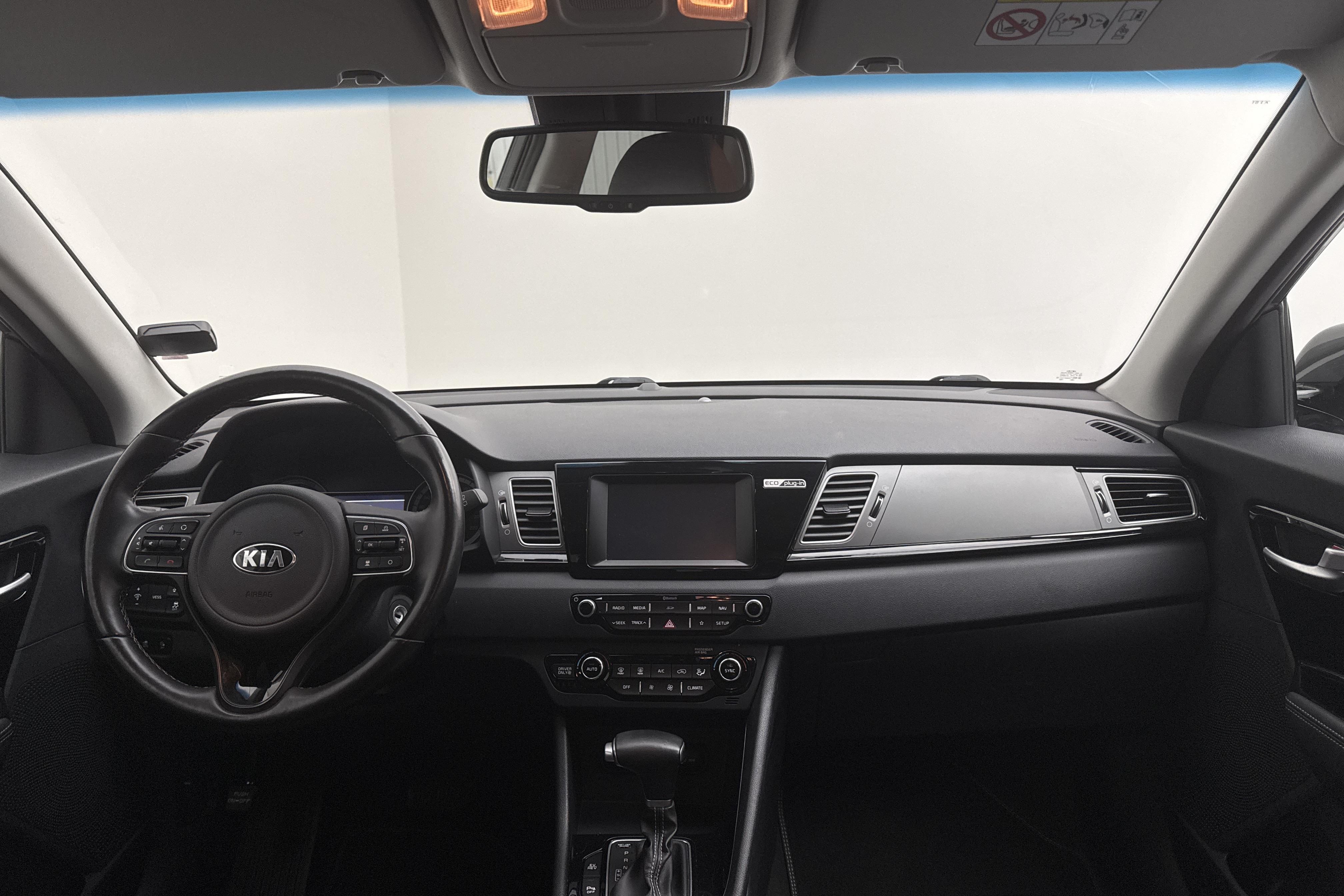 KIA Niro Plug-in Hybrid 1.6 (141hk) - 30 790 km - Automaattinen - harmaa - 2018