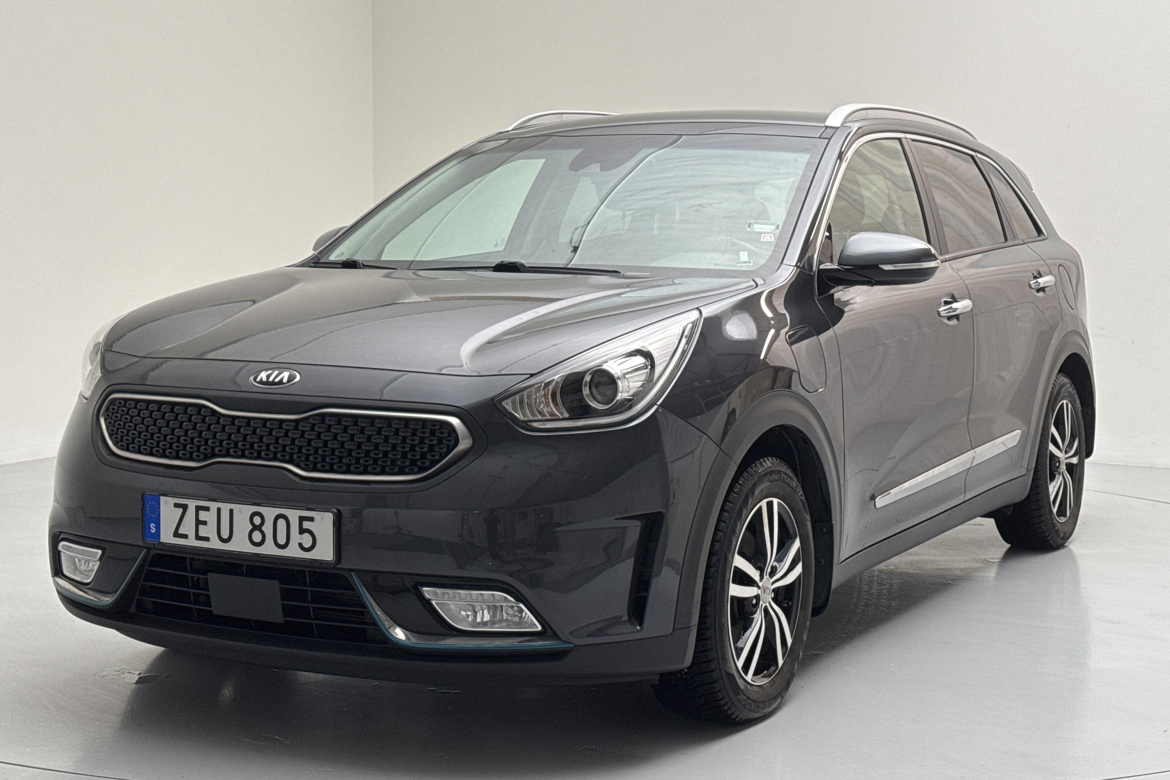 KIA Niro Plug-in Hybrid 1.6 (141hk) - 30 790 km - Automaattinen - harmaa - 2018