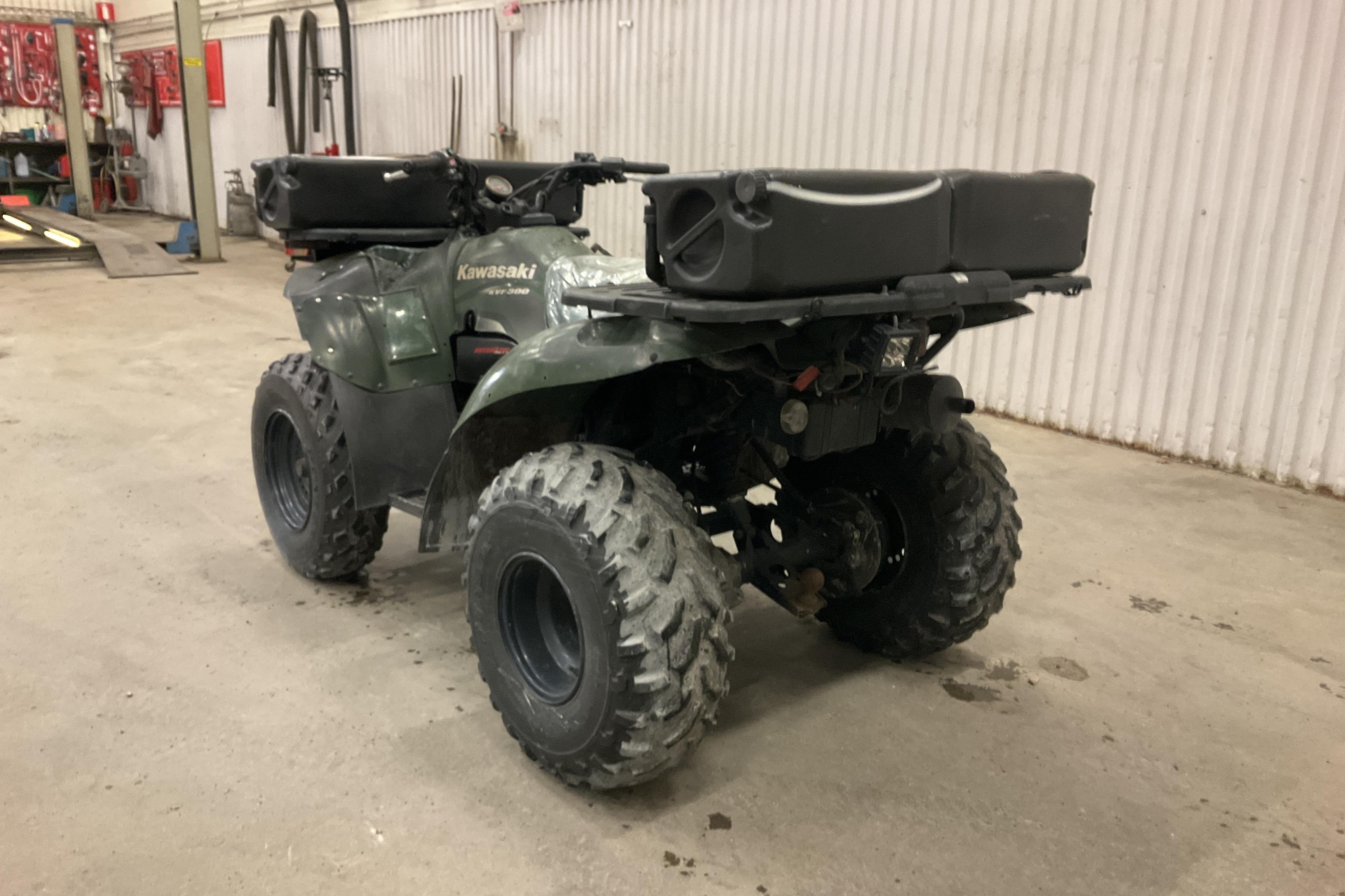 Kawasaki KVF 300A ATV (Rep.Objekt) - 439 mil - Automat - grön - 2001