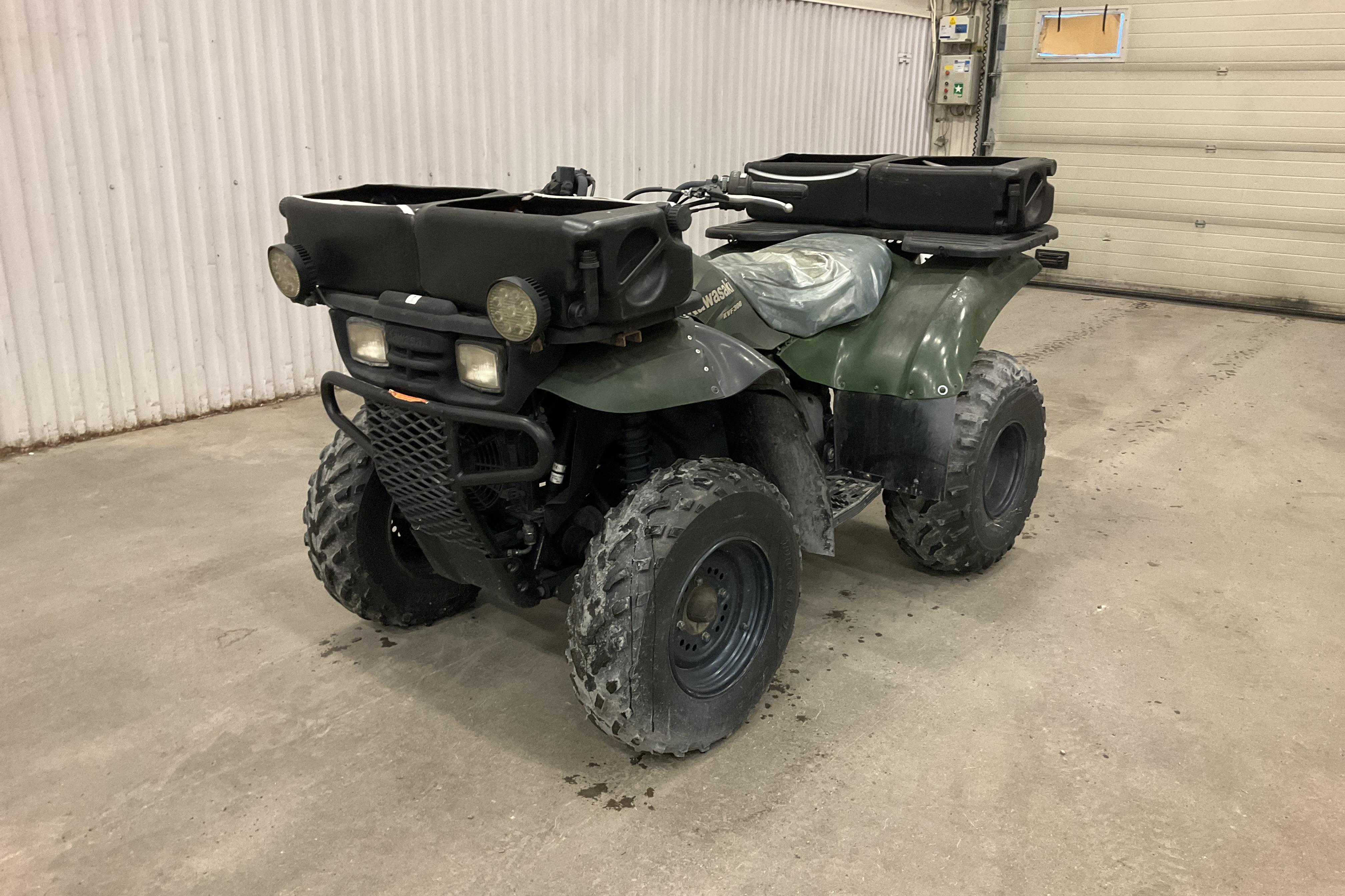 Kawasaki KVF 300A ATV (Rep.Objekt) - 439 mil - Automat - grön - 2001