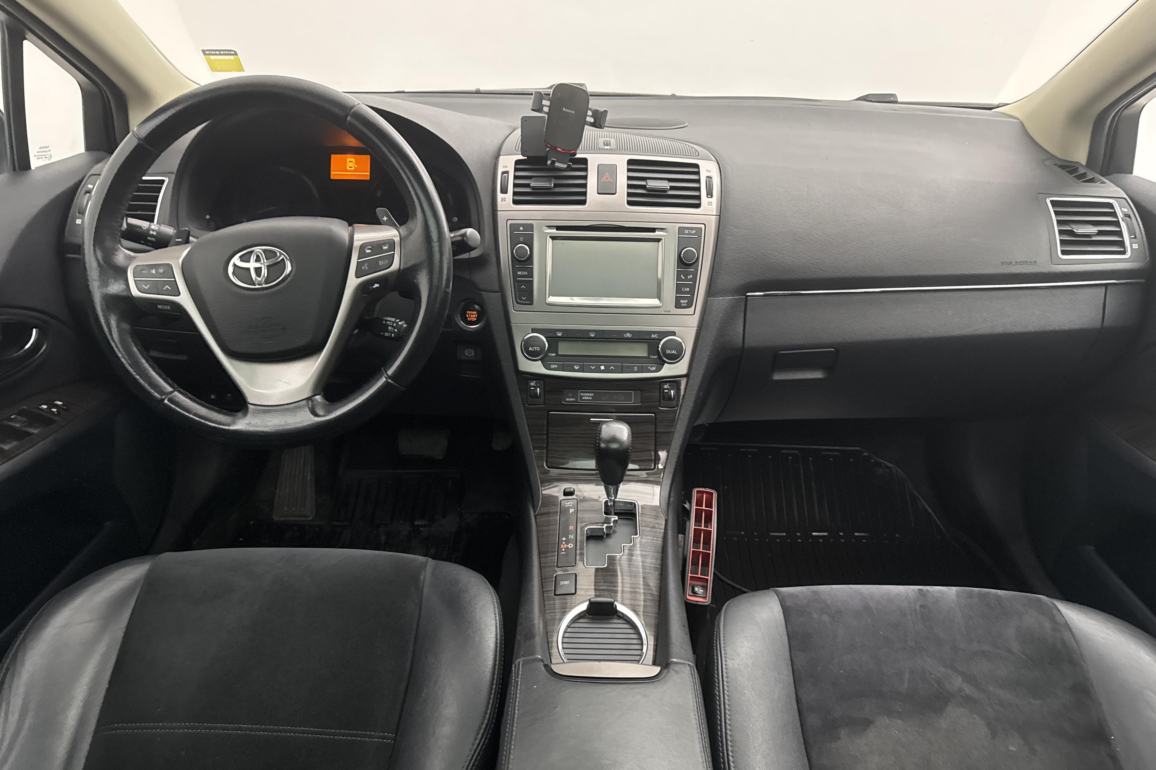 Toyota Avensis 2.2 D-4D Kombi (150hk) - 24 128 mil - Automat - Dark Grey - 2012