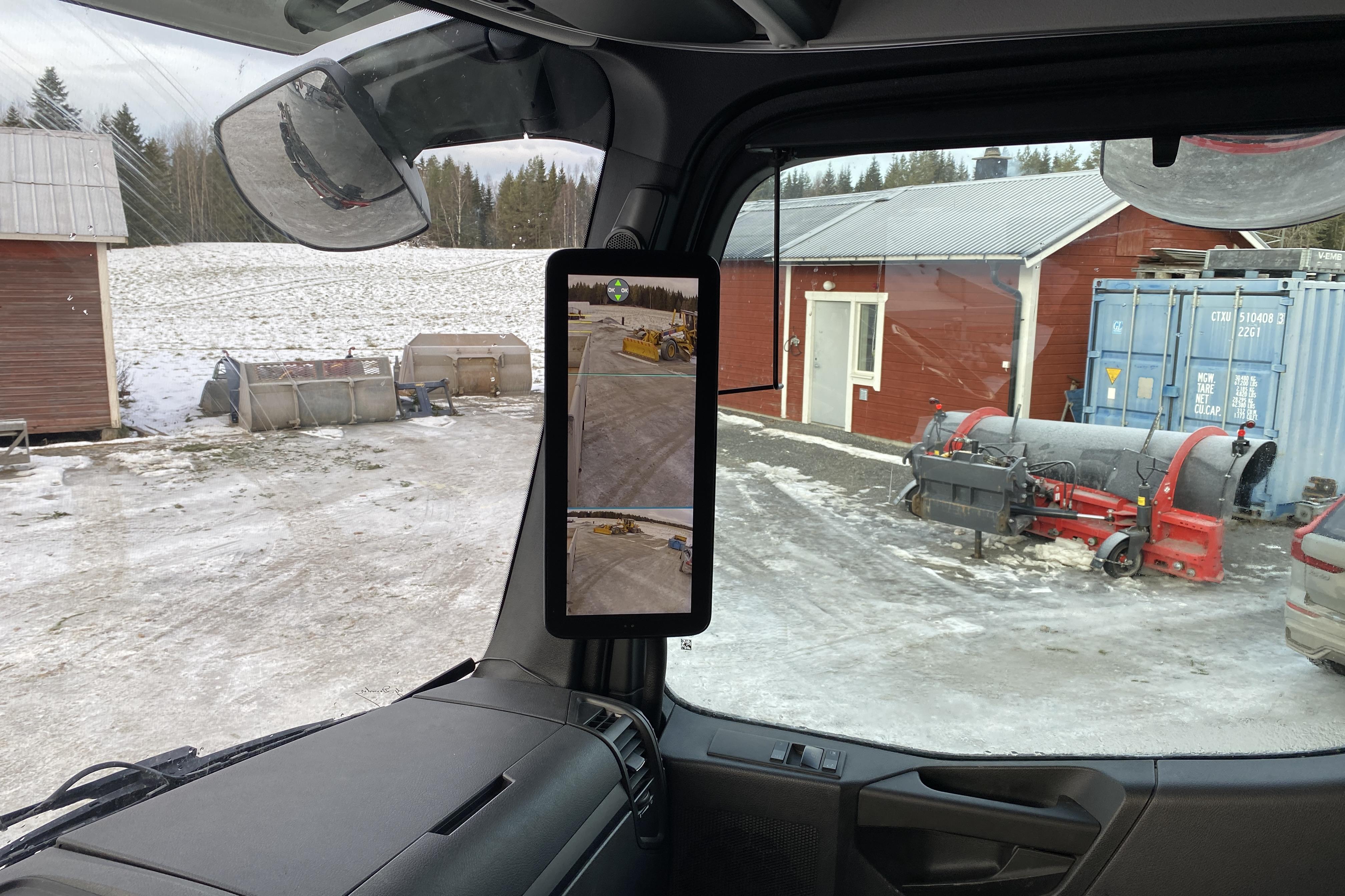 MERCEDES BENZ 963-7-E - 184 942 km - Automat - röd - 2019