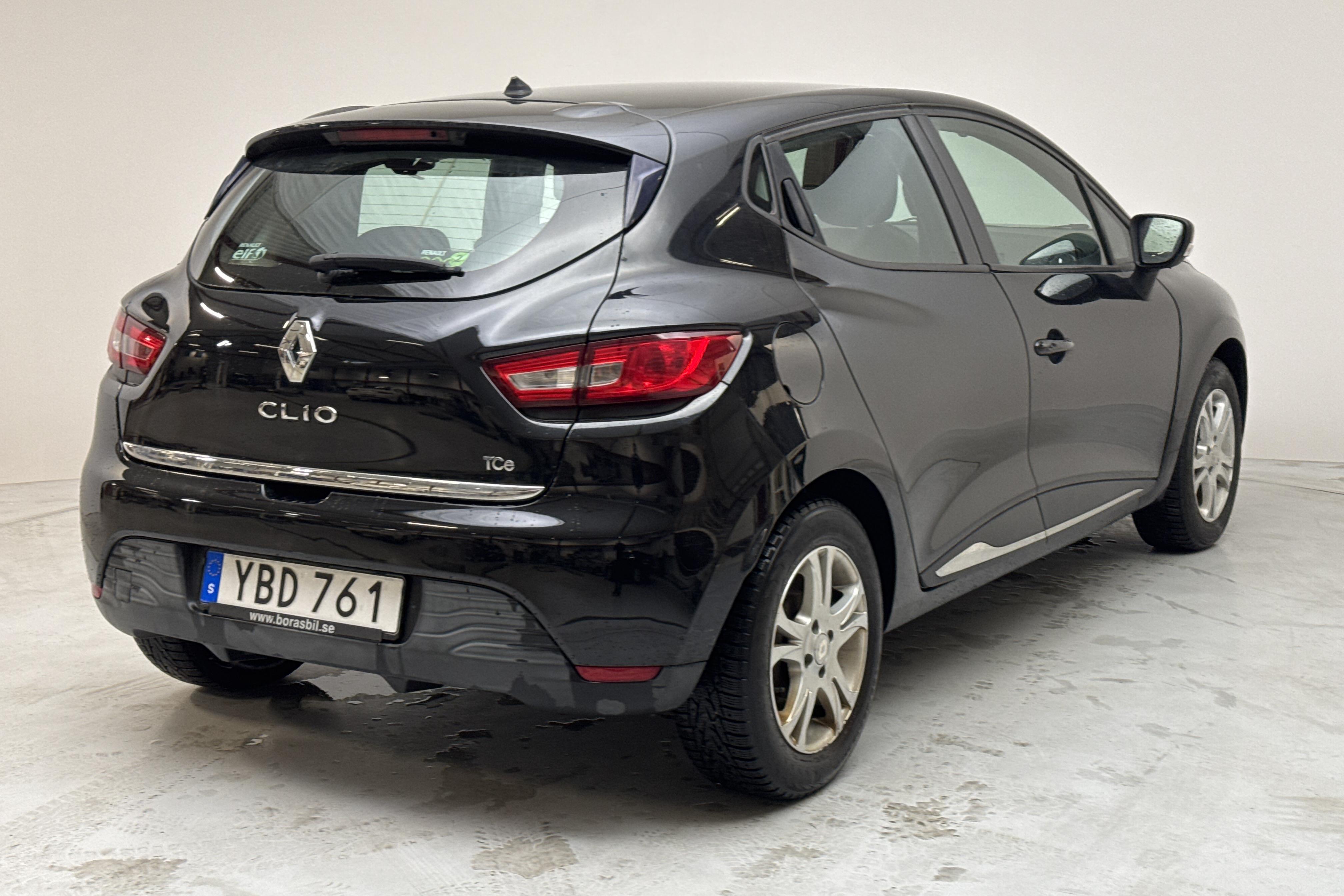 Renault Clio IV 0.9 TCe 90 5dr (90hk) - 89 590 km - Manual - black - 2016