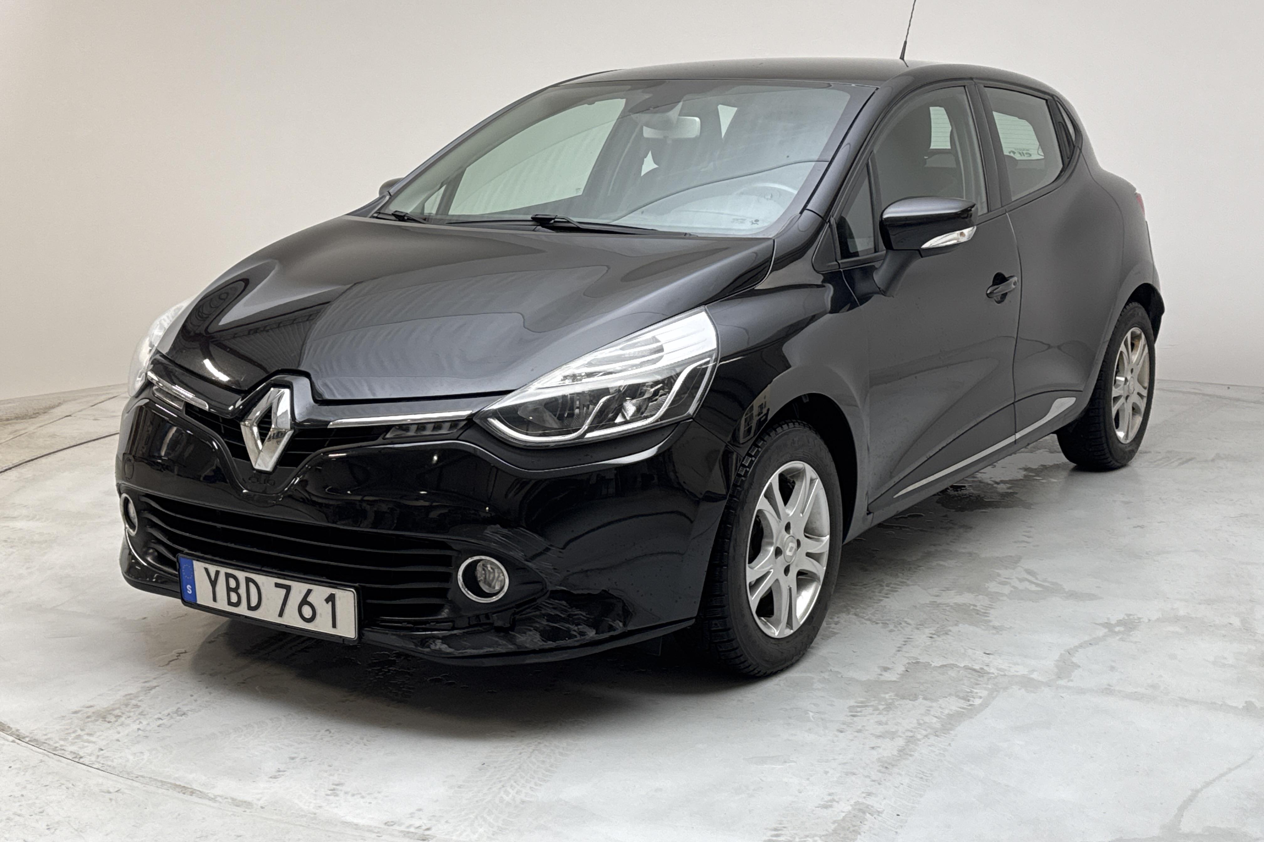 Renault Clio IV 0.9 TCe 90 5dr (90hk) - 89 590 km - Manual - black - 2016