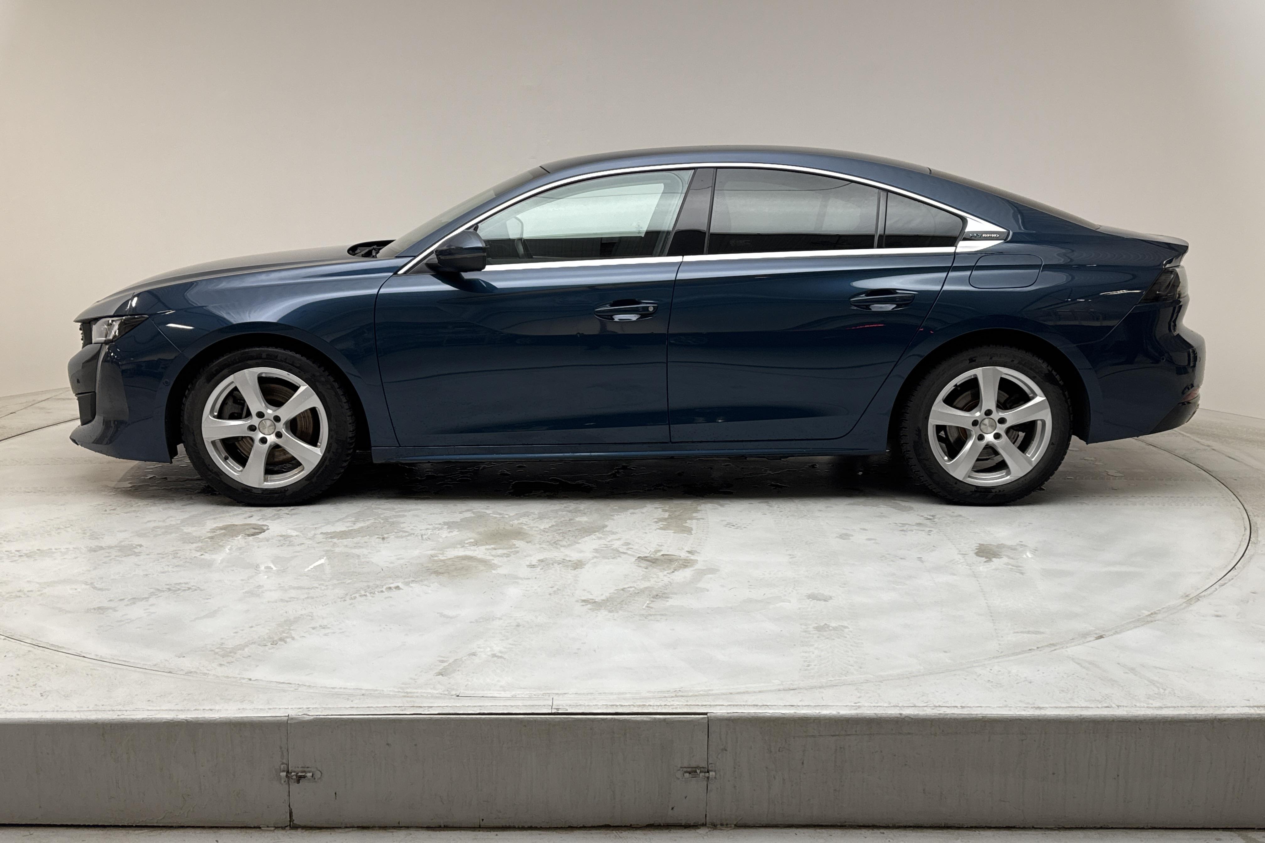 Peugeot 508 1.6 Hybrid 5dr (225hk) - 108 130 km - Automatic - blue - 2021