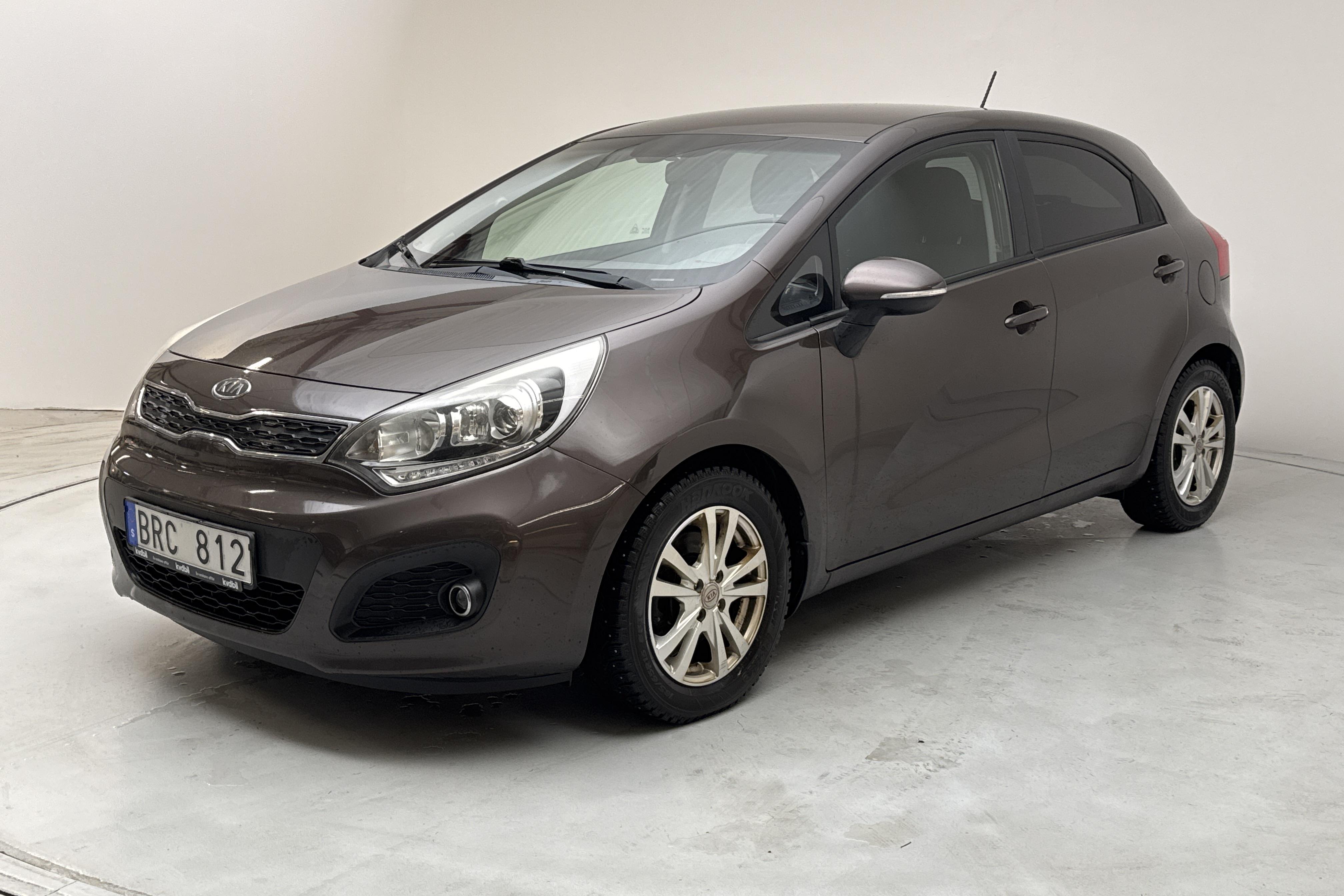 KIA Rio 1.4 (109hk) - 123 580 km - Käsitsi - pruun - 2012