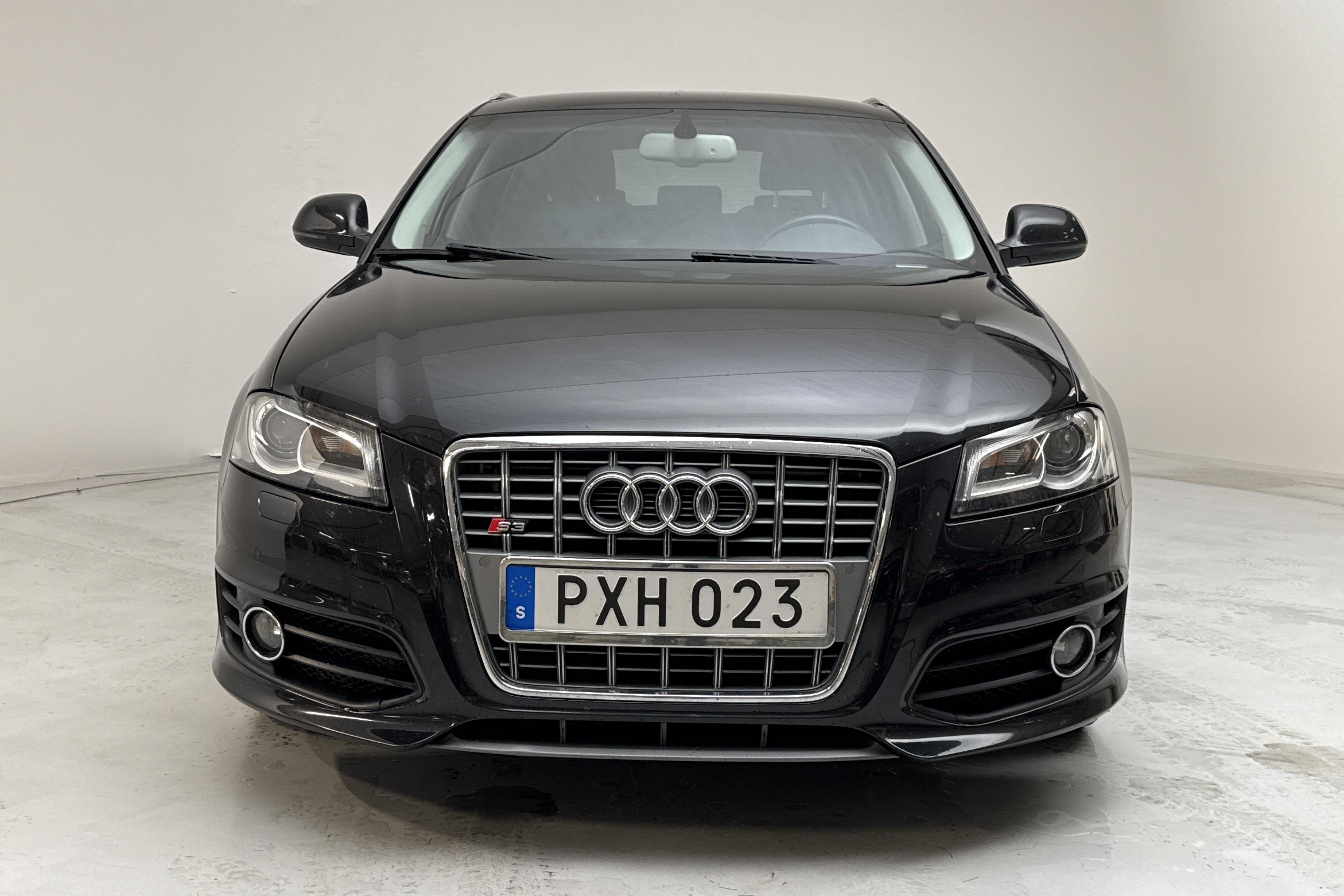 Audi S3 2.0 TFSI Sportback (265hk) - 8 827 mil - Automat - svart - 2010