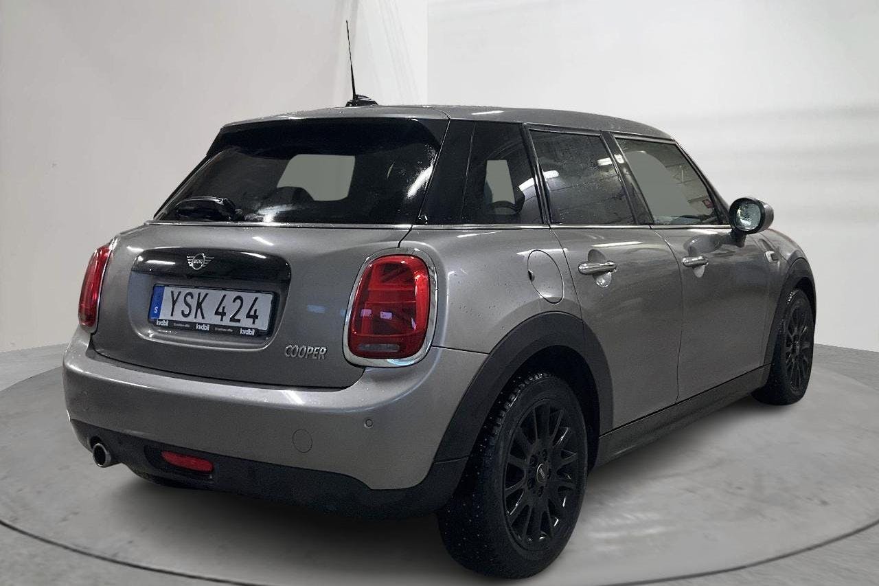 MINI Cooper Hatch 5dr, F55 (136hk) - 10 005 mil - Manuell - grå - 2019