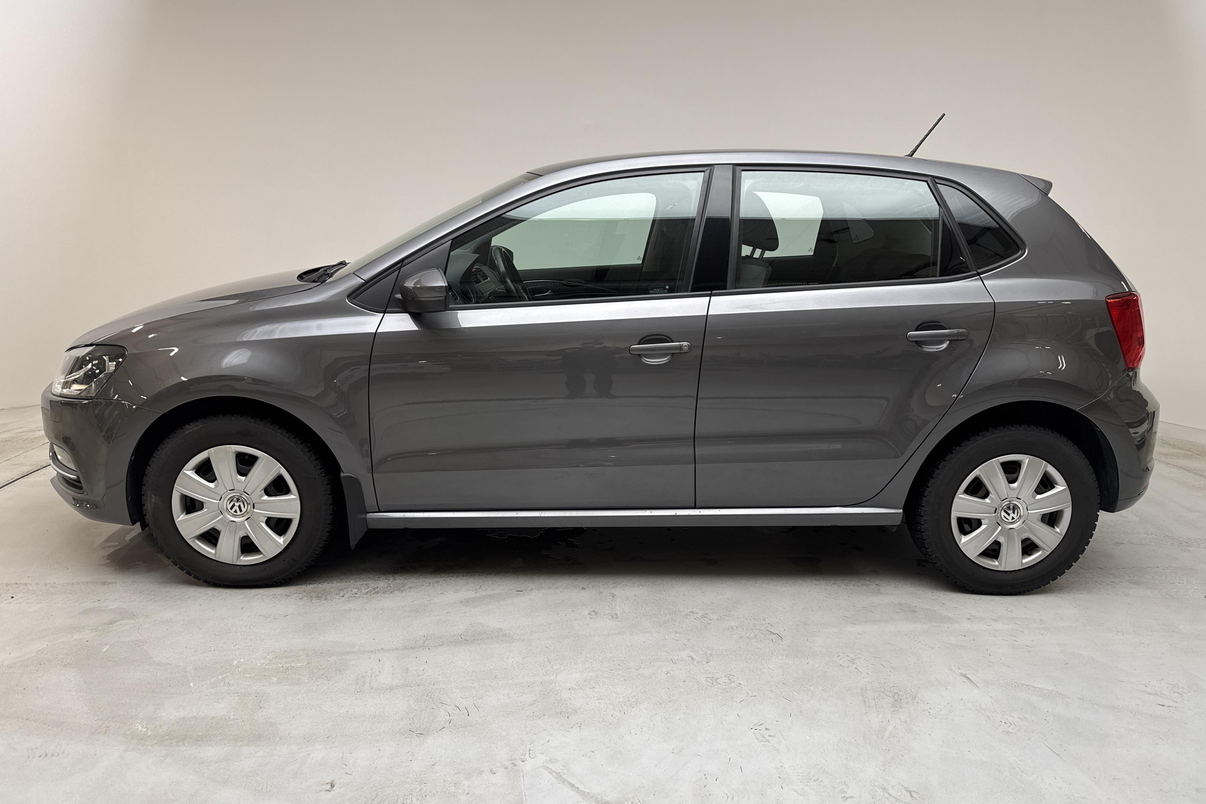 VW Polo 1.2 TSI 5dr (90hk) - 97 510 km - Automaattinen - Dark Grey - 2016