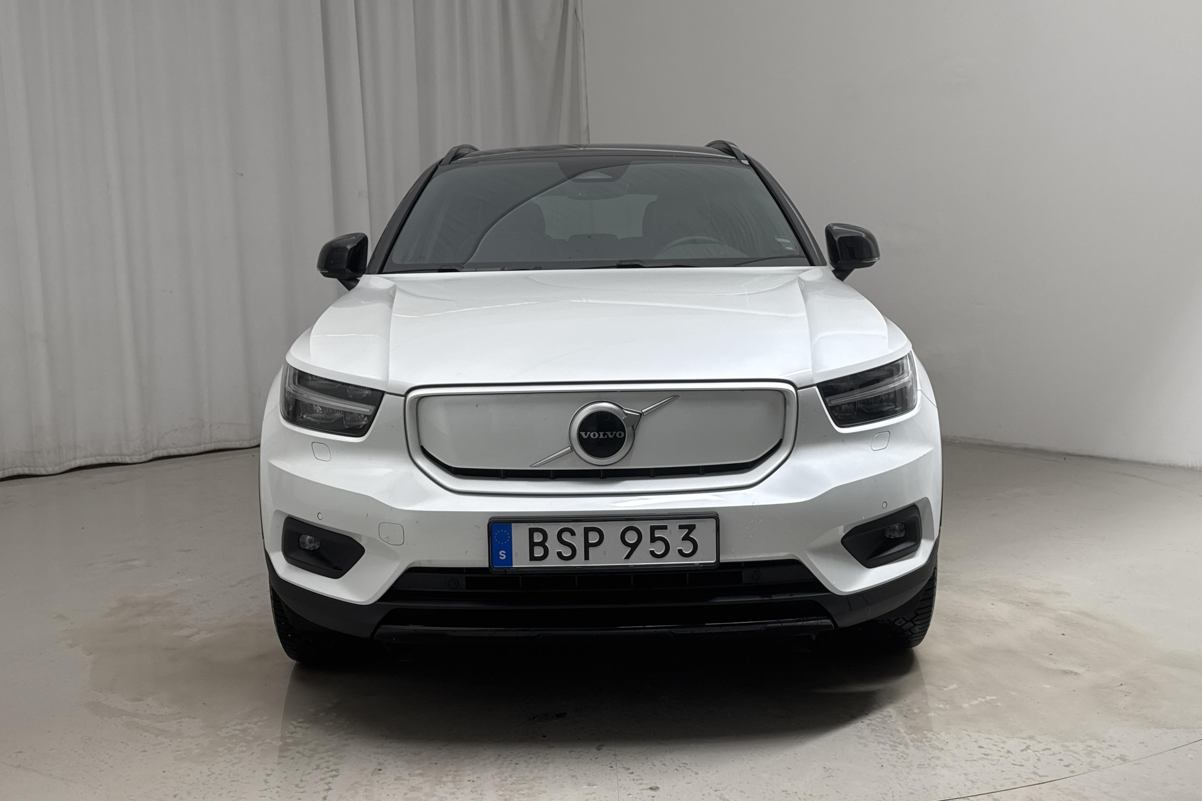 Volvo XC40 P8 Recharge Twin AWD (408hk) - 40 990 km - Automatic - white - 2021