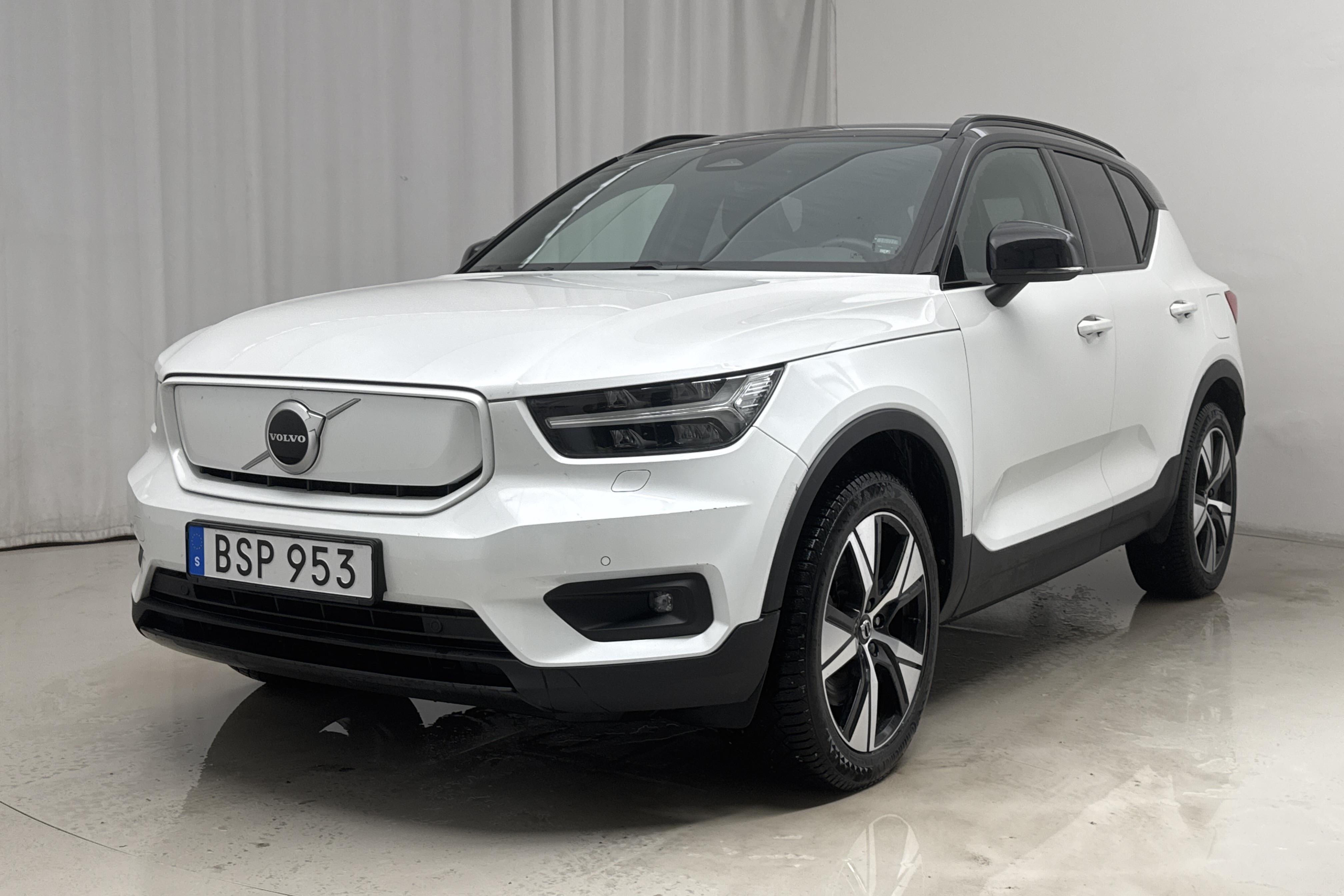 Volvo XC40 P8 Recharge Twin AWD (408hk) - 40 990 km - Automatic - white - 2021